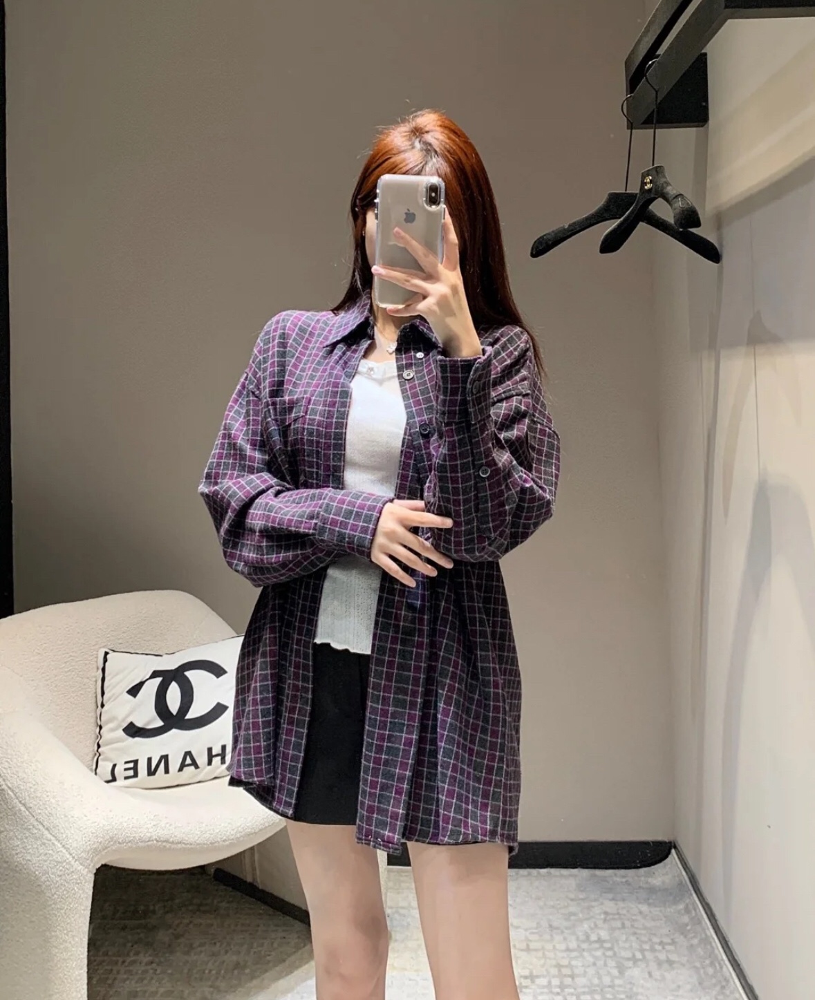 NO:125031,Our Legacy wool shirt A niche brand that has been popular in recent years, focusing on retro, minimalist style, wool and acrylic blend, creating a unique complex texture of the fabric. Linen gray, plaid texture presents the artistic atmosphere of Nordic retro aesthetics. Irregular tailoring design. Daily wear can better show the charm of personality!  Number of codes 46, 48, 50, 52, alexander wang19860909Our Legacy 羊毛 衬衣 近年挺的小众品牌 主打复古 极简风格 羊毛 晴纶混纺而成 创造出面料独特的复杂质感 亚麻灰 格子纹理 呈现北欧复古美学的艺术气息 不规则剪裁设计 日常穿着更能展示个性魅力！ 码数46,48,50,52,,alexander wang,Men's clothing