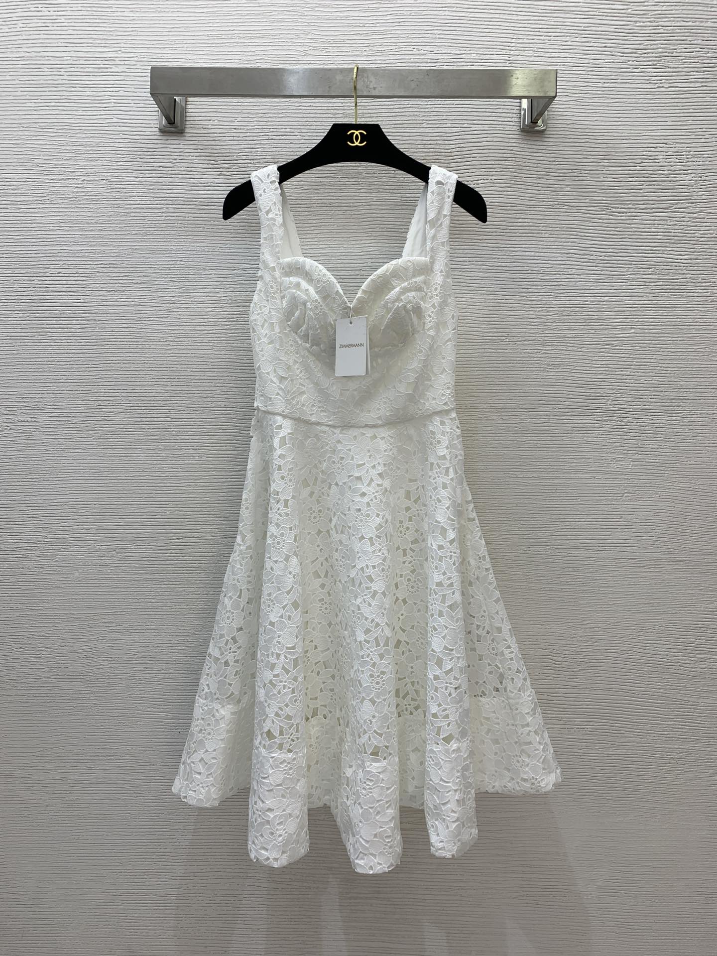 NO:320101,Model number G25022838 ZIMMERMA*N high-end customization of Australian brand lace water-soluble flower hollowed-up fabric, simple temperament and elegant strapless dress dress with waist-hugging large strap suspender dress!  Black, white, 1.2.3.4/SMLXL (2 size bust 84, waist 72, skirt length 98, skirt , alexander wang19860909款号G25022838 ZIMMERMA*N兹默曼澳洲品牌高端定制 蕾丝水溶花镂空勾花面料、简约气质高雅抹胸式礼服裙收腰大摆吊带连衣裙！黑色、白色、1.2.3.4/SMLXL（2码胸围84,腰围72,裙长98,,skirts,alexander wang,Women's clothing