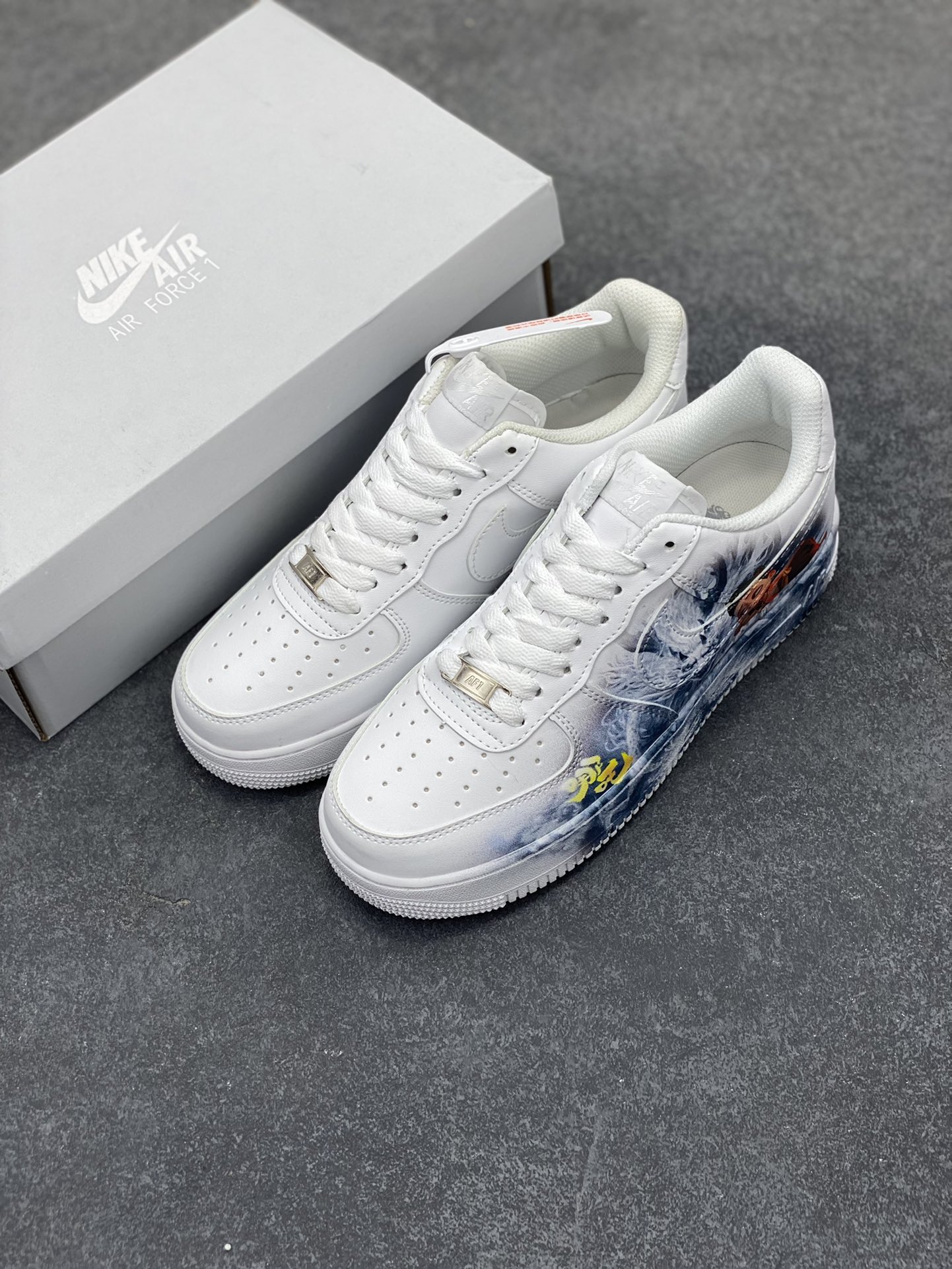图片[8]-Nike Air Force 1 Low 空军一号低帮百搭休闲运动板鞋。柔软、弹性十足的缓震性能和出色的中底设计，横跨复古与现代的外型结合，造就出风靡全球三十多年的Force 1，直到今天还深受青睐。 货号：CW2288-111 尺码：36 36.5 37.5 38 38.5 39 40 40.5 41 42 42.5 43 44 44.5 45-选品中心