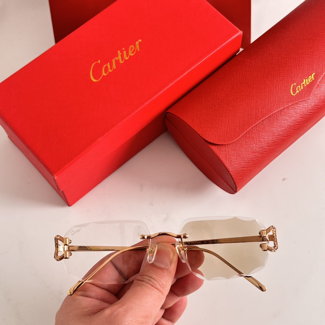 - Cartie*MODELO: CT0574S TALLA: 140 lentes de sol 🉐140