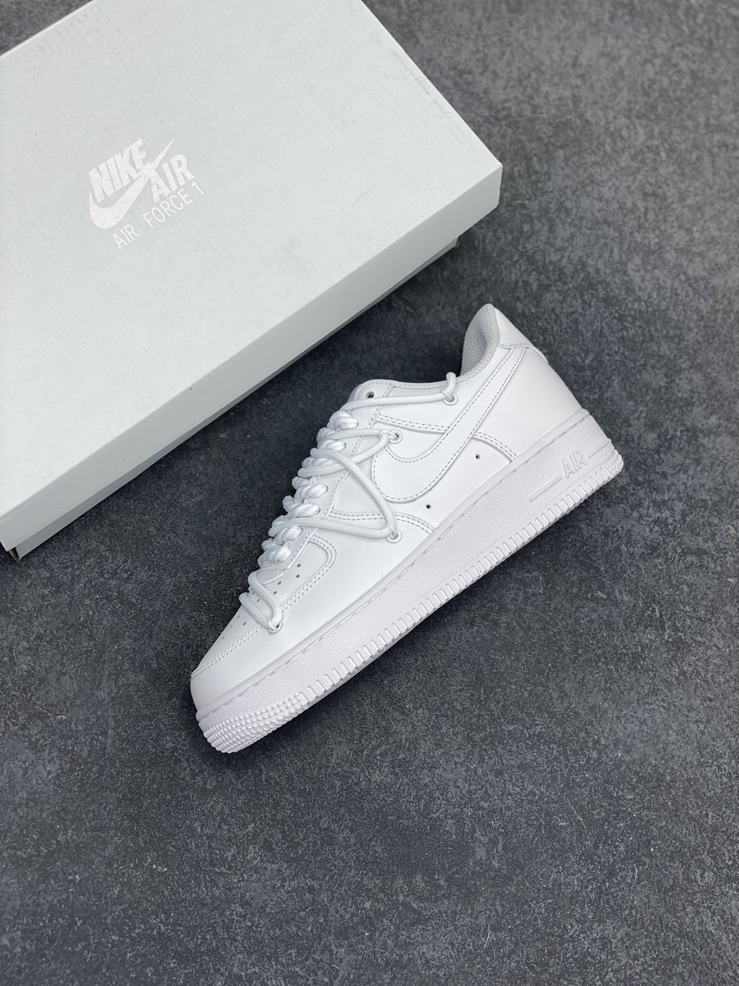 图片[7]-福利特价 Nike Air Force 1 Low 全白麻绳绑带 空军一号低帮运动休闲板鞋 原楦头原纸板 打造纯正空军版型#专注外贸渠道 全掌内置蜂窝气垫 #原盒配件 原厂中底钢印、拉帮完美 货号：CW2288-111 尺码：36 36.5 37.5 38 38.5 39 40 40.5 41 42 42.5 43 44 44.5 45-选品中心