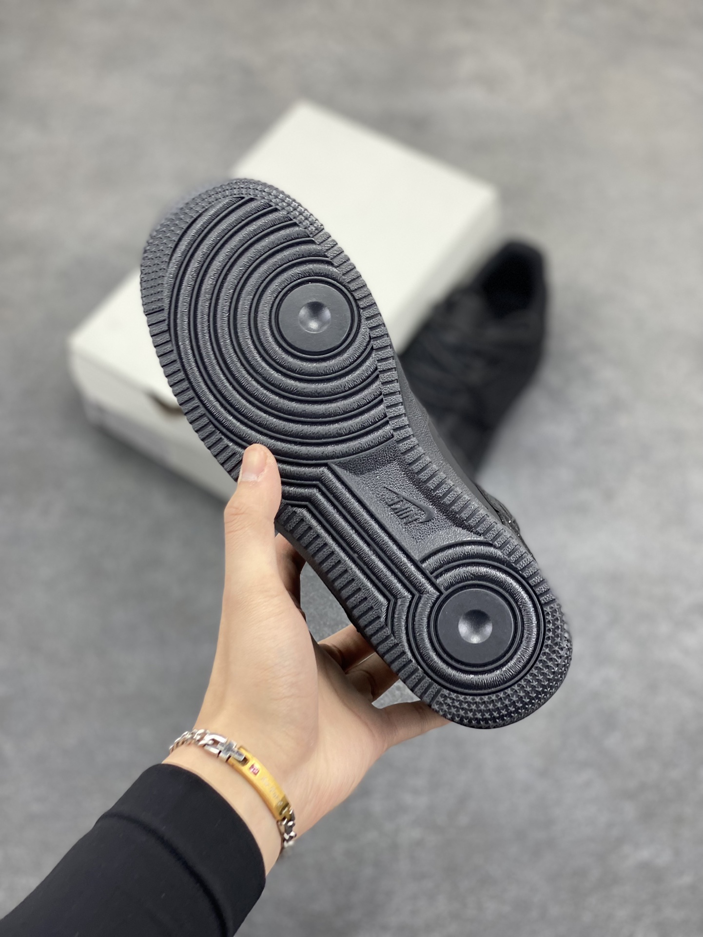图片[5]-福利特价 Nike Air Force 1 Low 全黑麻绳绑带 空军一号低帮运动休闲板鞋 原楦头原纸板 打造纯正空军版型#专注外贸渠道 全掌内置蜂窝气垫 #原盒配件 原厂中底钢印、拉帮完美 货号：CW2288-001 尺码：36 36.5 37.5 38 38.5 39 40 40.5 41 42 42.5 43 44 44.5 45-选品中心