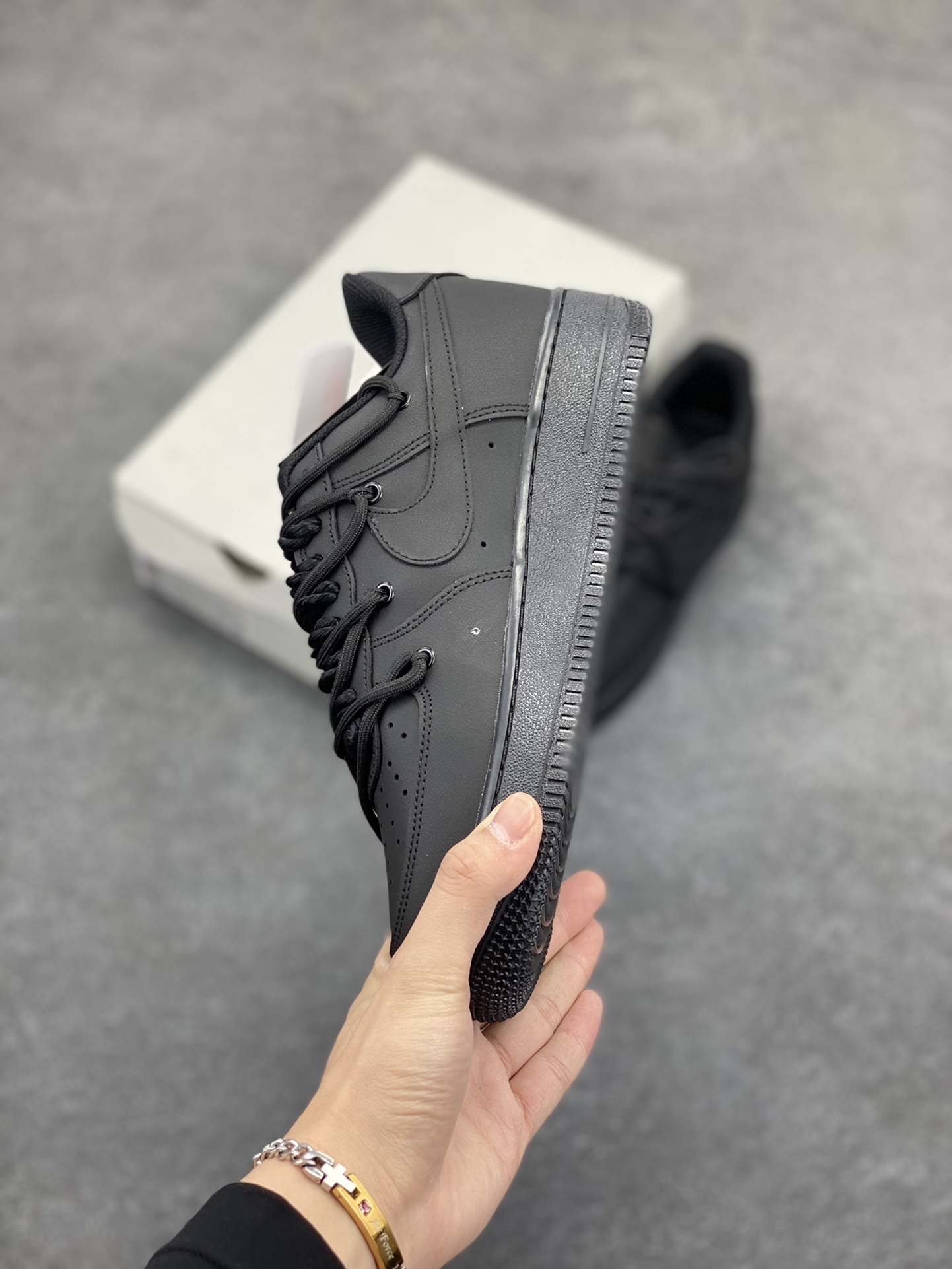 图片[3]-福利特价 Nike Air Force 1 Low 全黑麻绳绑带 空军一号低帮运动休闲板鞋 原楦头原纸板 打造纯正空军版型#专注外贸渠道 全掌内置蜂窝气垫 #原盒配件 原厂中底钢印、拉帮完美 货号：CW2288-001 尺码：36 36.5 37.5 38 38.5 39 40 40.5 41 42 42.5 43 44 44.5 45-选品中心