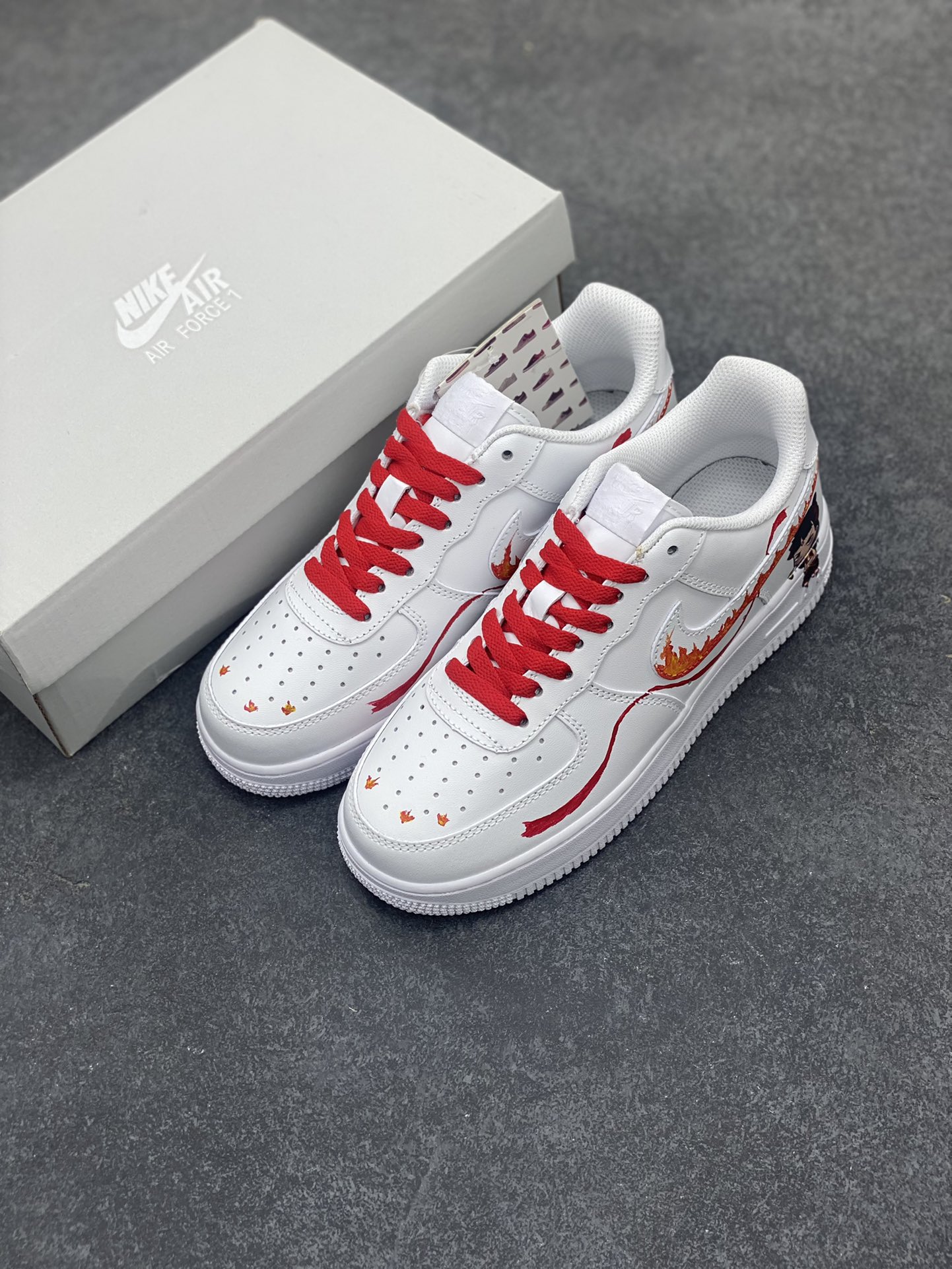 图片[8]-Air Force 1 Low 哪吒手绘涂鸦 原楦头原纸板 打造纯正空军版型 #专注外贸渠道 全掌内置蜂窝气垫 #原盒配件 原厂中底钢印、拉帮完美 货号：DD8959-100 尺码：36 36.5 37.5 38 38.5 39 40 40.5 41 42 42.5 43 44 44.5 45-选品中心