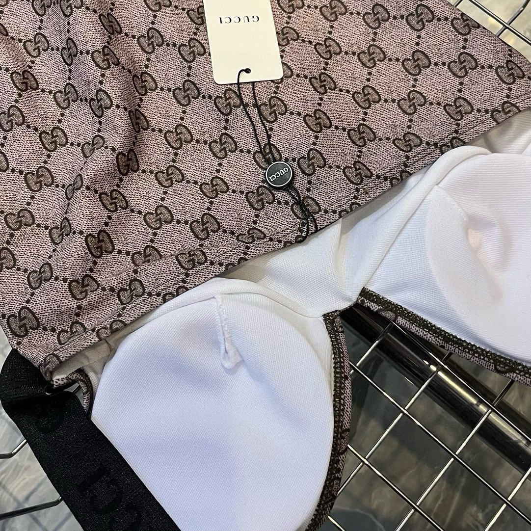 Gucci Women's One-Piece Swimsuit, Logo Print, Criss-Cross Back, Perfect for Swimming 7 i1740755591 1112 5