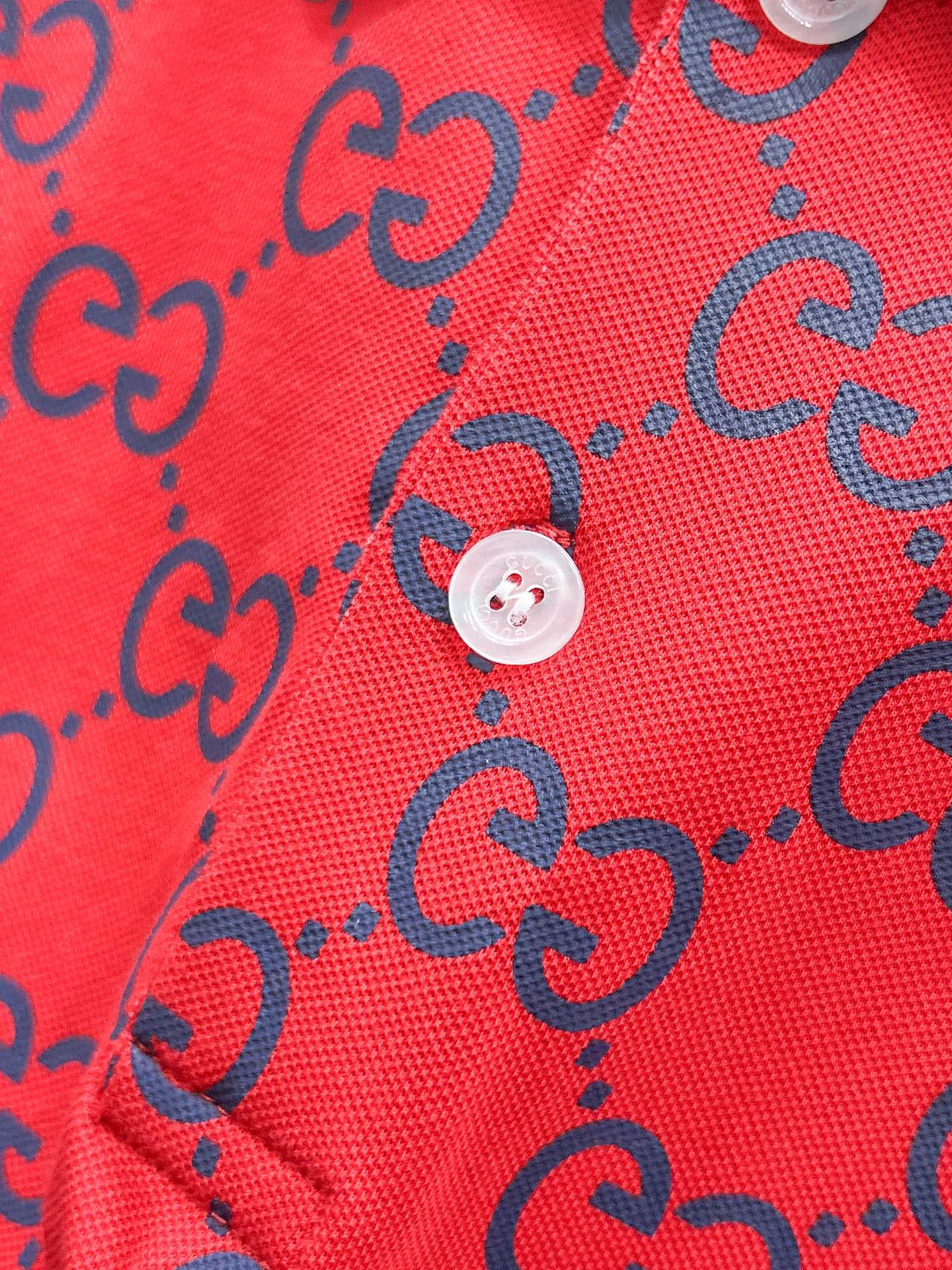 Gucci Men's Red Polo Shirt with GG Supreme Pattern and Short Sleeves 6 i1740761259 4449 4