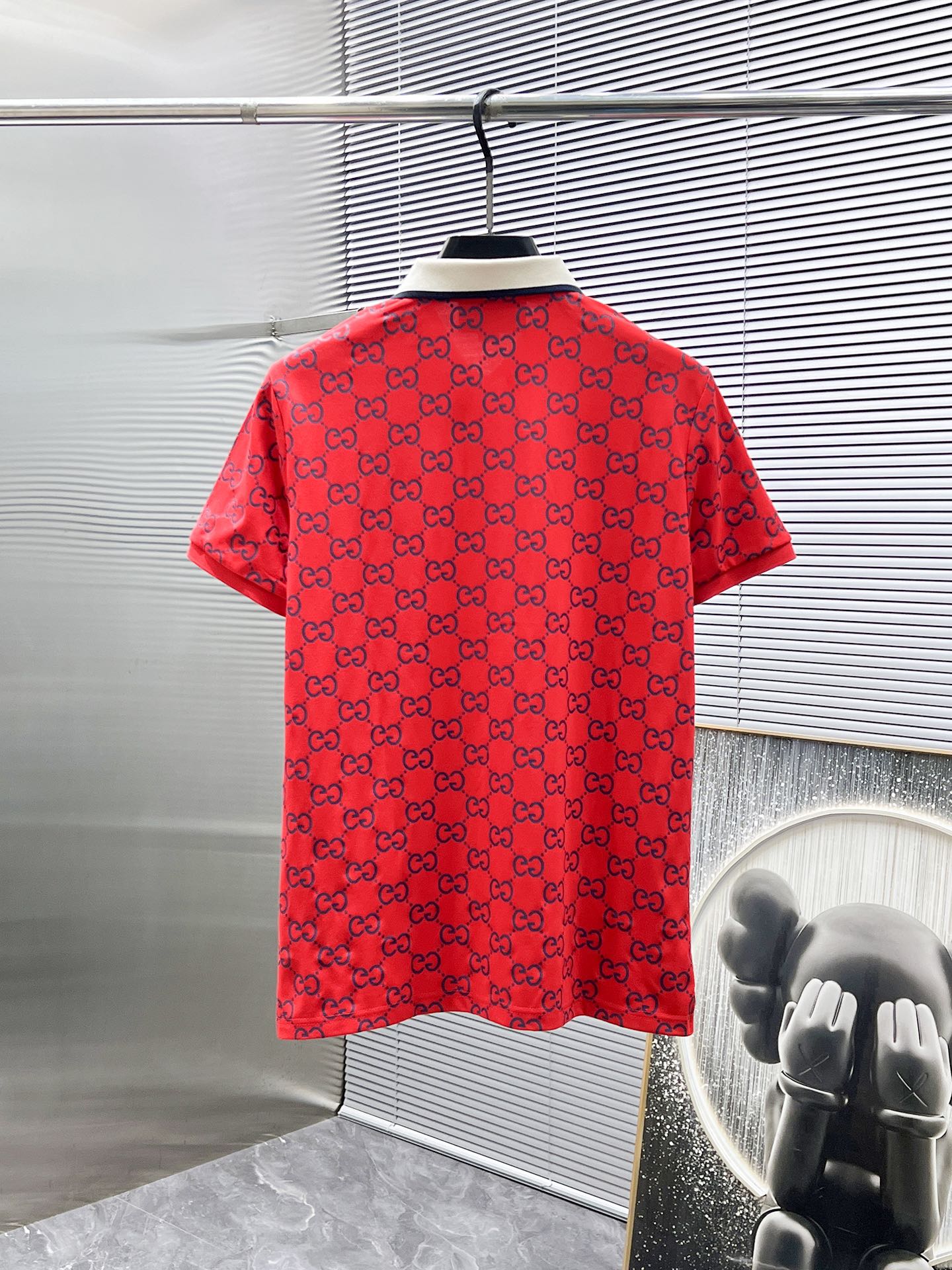 Gucci Men's Red Polo Shirt with GG Supreme Pattern and Short Sleeves 3 i1740761259 9947 1