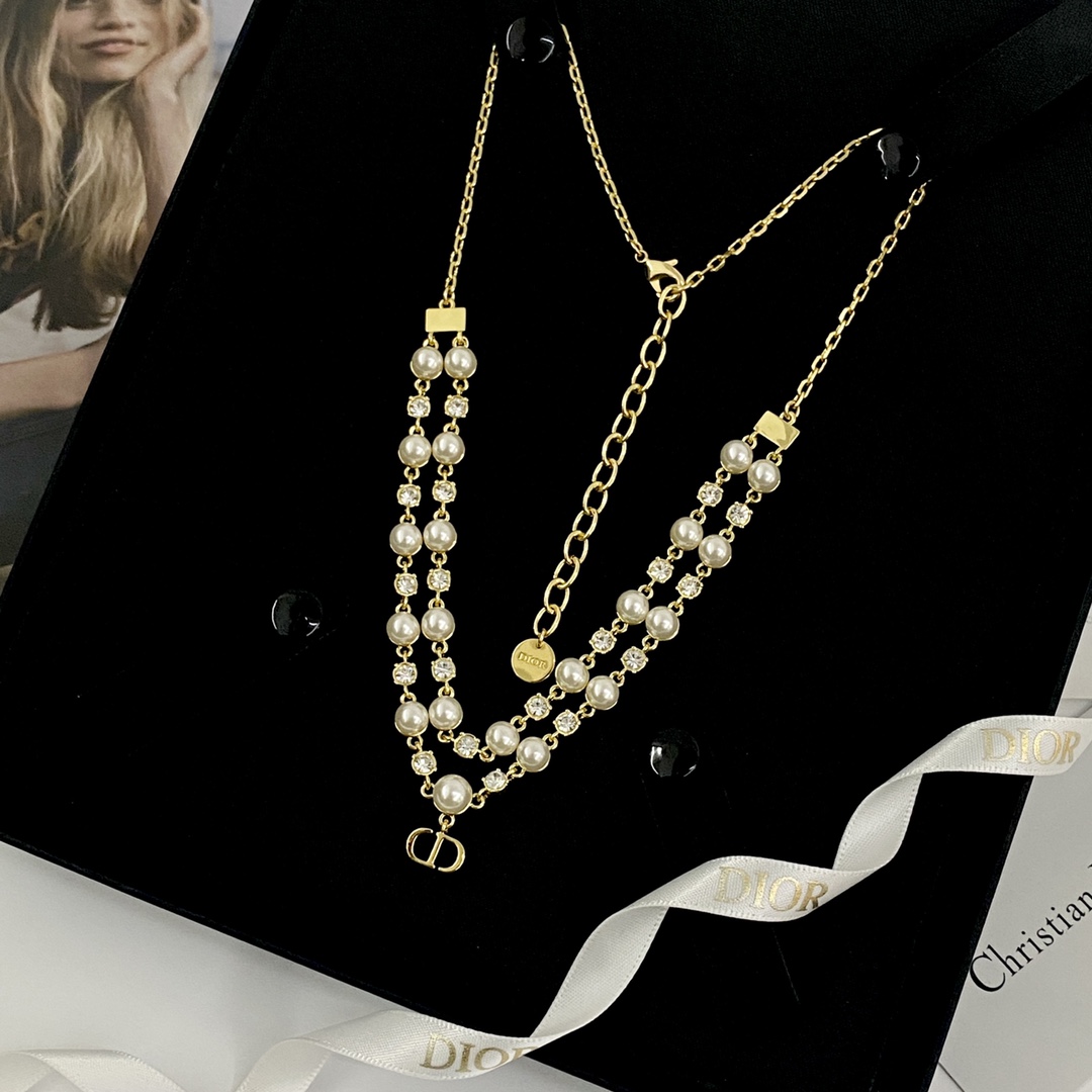 Dior Pearl and Crystal Double Layer CD Necklace - Elegant and Refined 5 i1740809436 4669 4