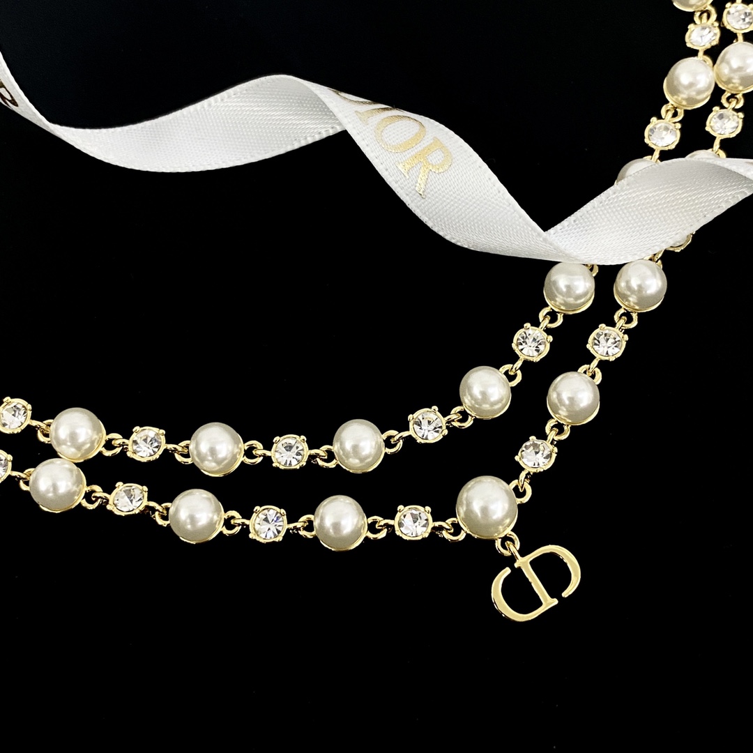 Dior Pearl and Crystal Double Layer CD Necklace - Elegant and Refined 4 i1740809436 6517 1