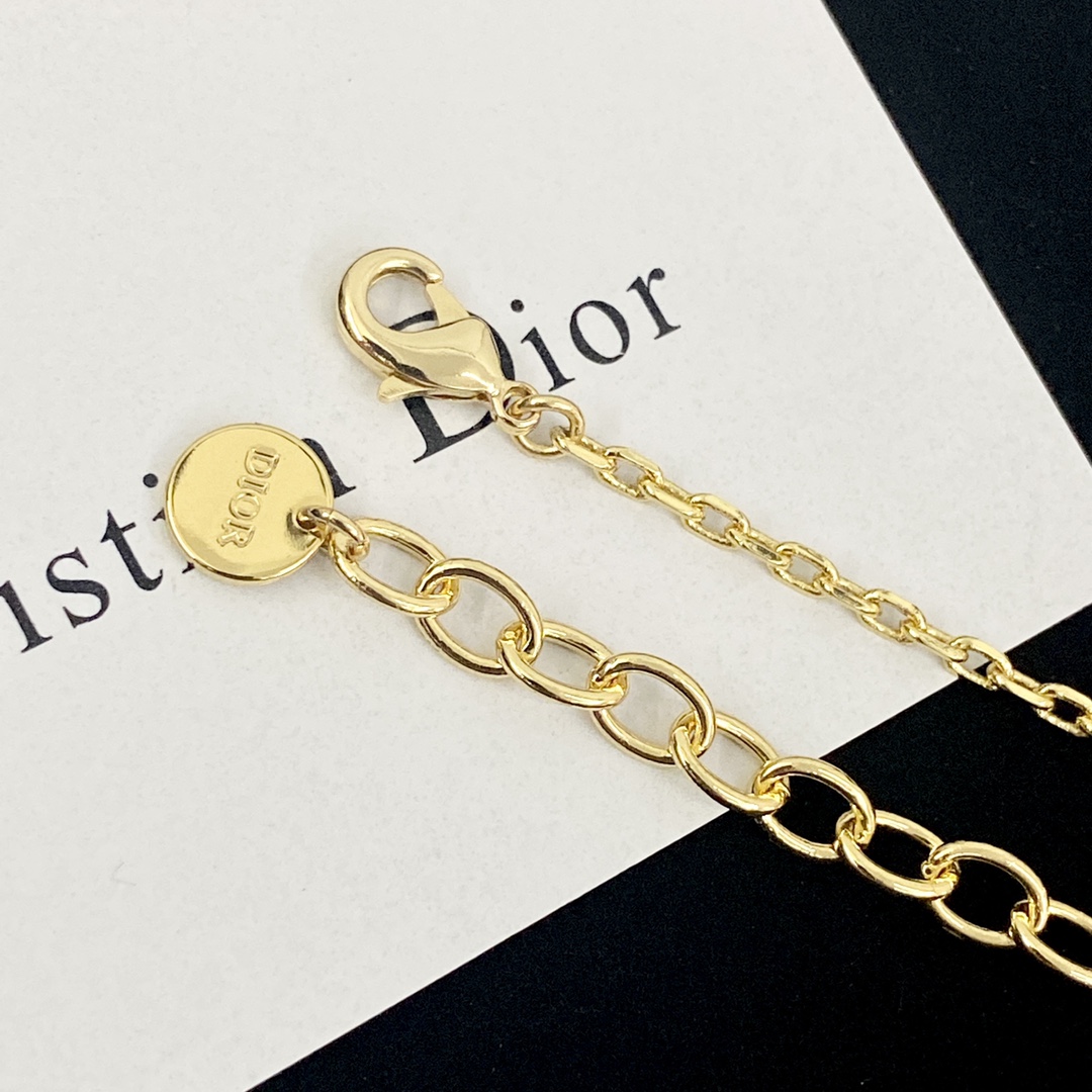 Dior Pearl and Crystal Double Layer CD Necklace - Elegant and Refined 6 i1740809442 791 0