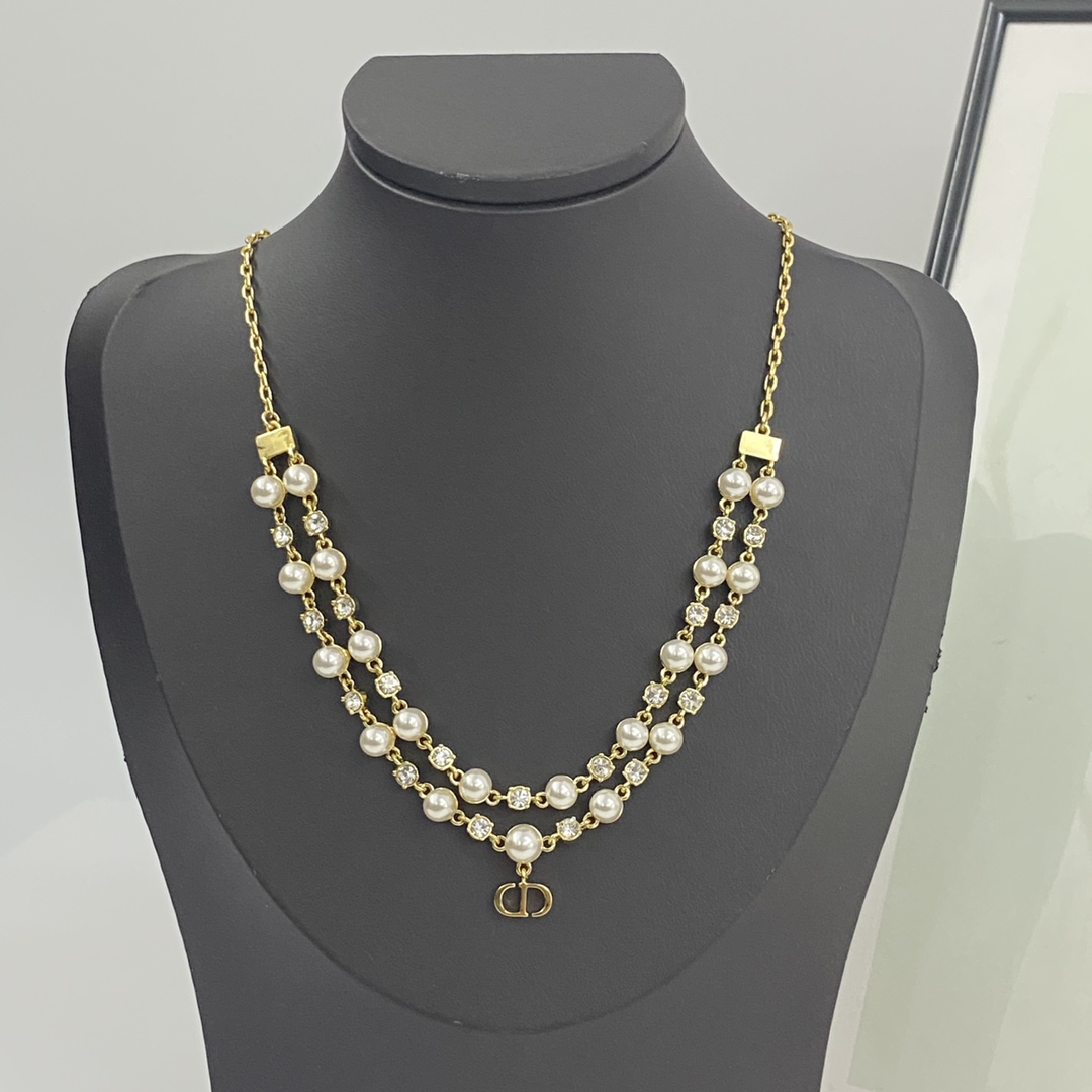Dior Pearl and Crystal Double Layer CD Necklace - Elegant and Refined 2 i1740809573 9942 0