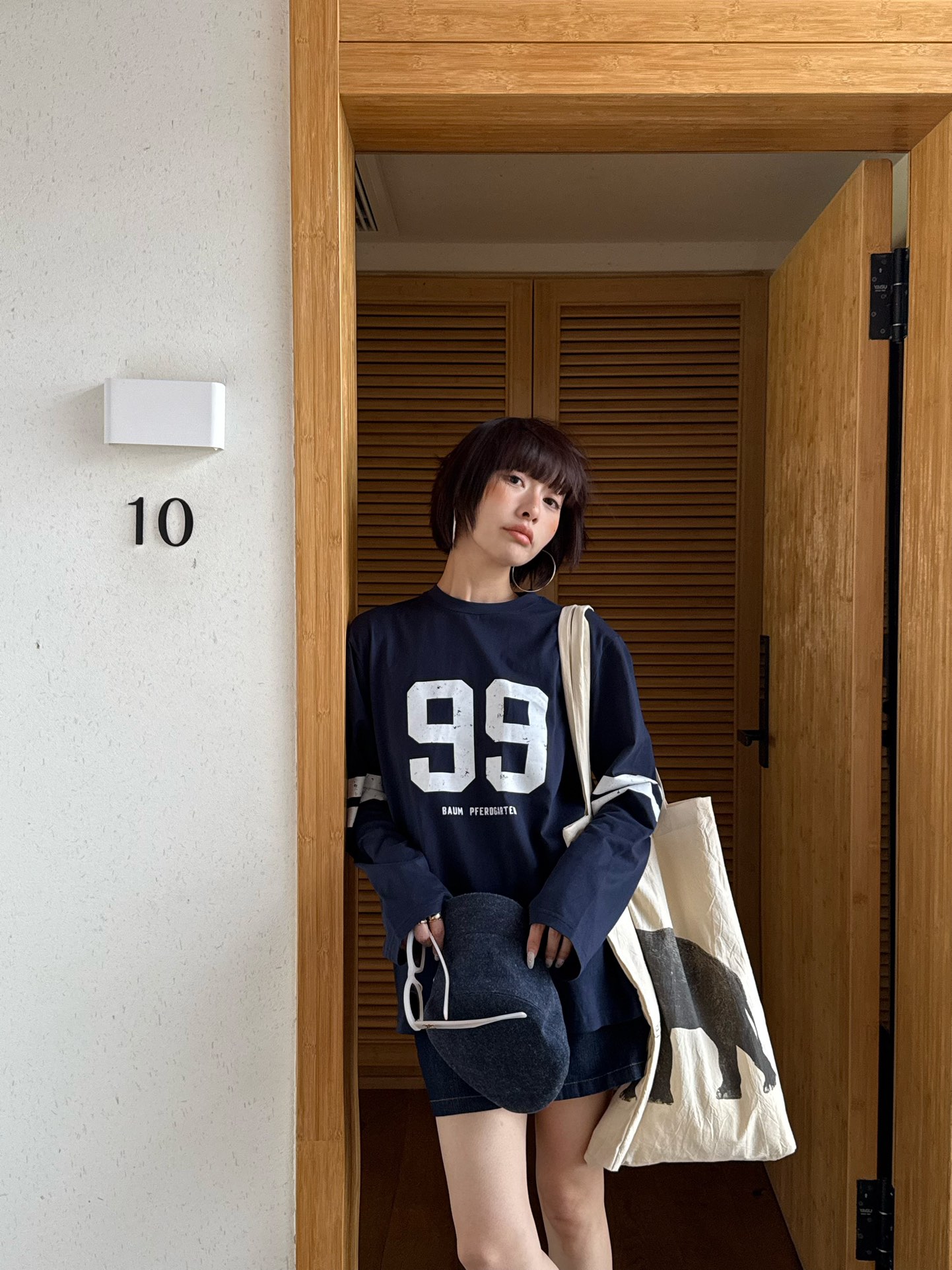 NO:320871,Hot products, retro American casual big T, strong inclusive, everyone is very fashionable, alexander wang19860909爆款 复古美式休闲大T 包容性强 谁穿都很时髦,,alexander wang,Women's clothing