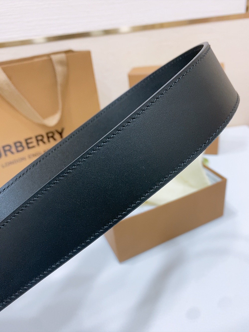 B urbrry TB金属logo扣 原厂小牛皮软
