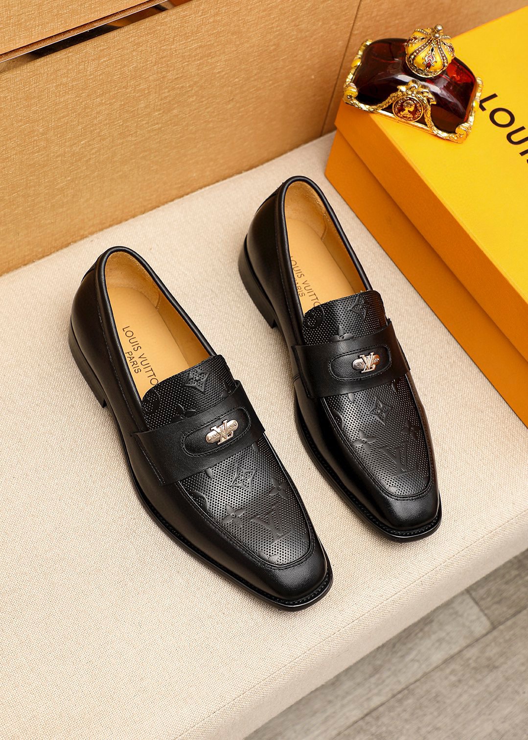 NO:272343,Product trademark LOUIS VUITTON 