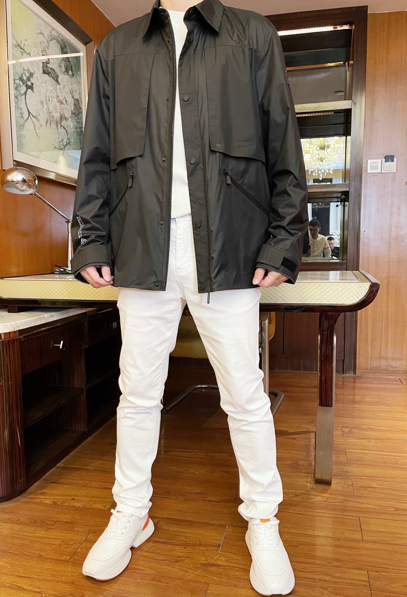 NO:125936,Mengkou-2025 counter latest hot jackets are shipped, European and American counters are released simultaneously!  Selected custom fabrics imported from Italy with the latest designs, the English letters and custom zippers on the single-sided sleeves are quite charming. You must not miss it. Number of codes: 48-56 (model 173/130 wears 48, with Hong Kong Lane Crawford gift box packaging), Moncler, jackets & coats, alexander wang19860909蒙口-2025专柜最新爆款外套出货 欧美专柜同步发售！精选意大利进口定制面料搭配最新的设计 ,单边袖子上的英文字母和定制拉链相当韵味 您绝对不容错过.码数:48-56（模特173/130穿48、配香港连卡佛礼盒包装）,,Moncler,jackets & coats,alexander wang,Men's clothing