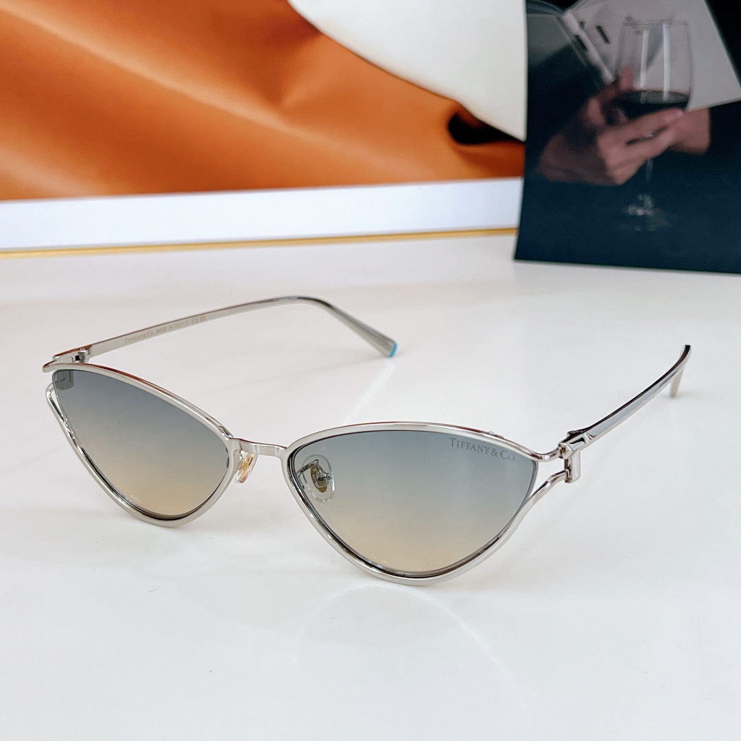  TIFFANY&Co.
MODEL：TF3095
SIZE：61口16-140
🔝🔝