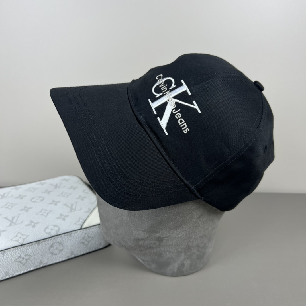 High-End Classic P80 Calvin Klein CK Logo: Red Book Recommended, Celebrity Favorite