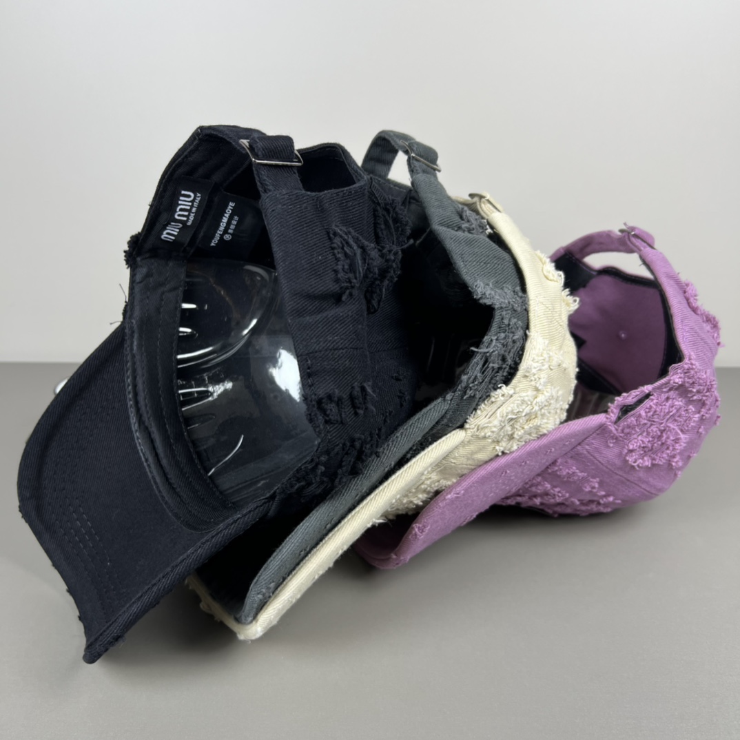 “Original Miu Miu Baseball Cap Recommended by Little Red Book for Spring/Summer” - 图片 9