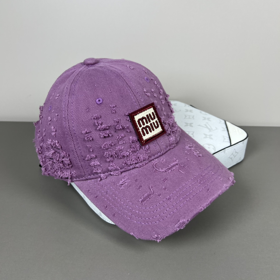 Original Miumiu Baseball Cap: Little Red Book Recommended, Original Design and Quality - 图片 2