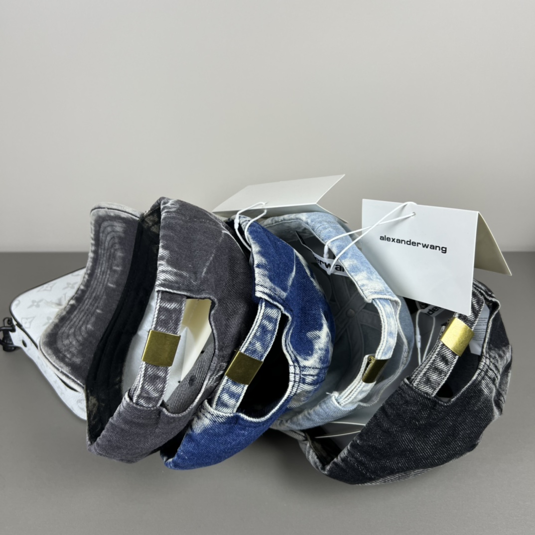 “New Alexanderwang Baseball Caps: High-End Unisex Design for a Stylish Look!” - 图片 7