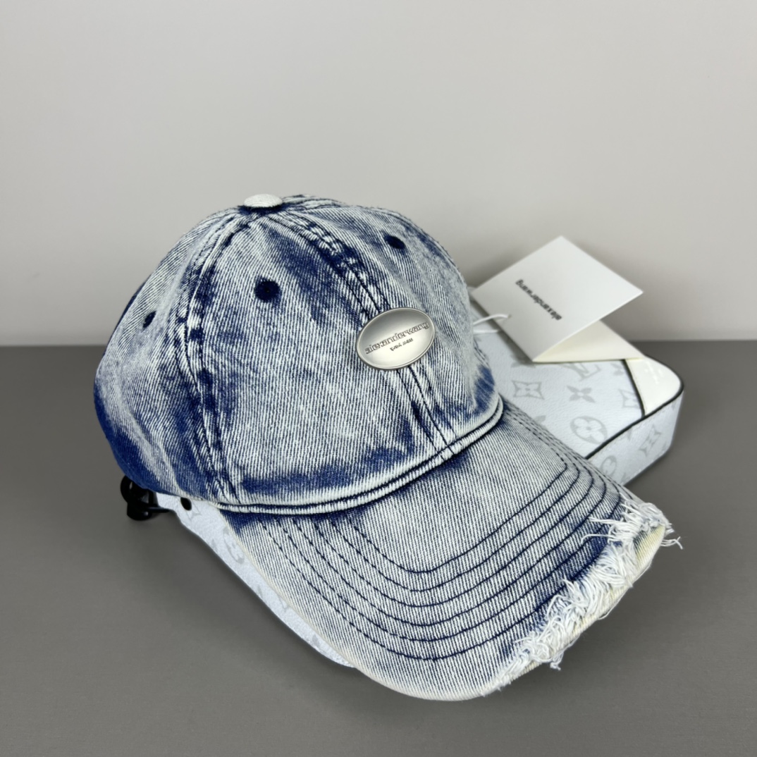 “New Alexanderwang Baseball Caps: High-End Unisex Style in Heavy Workmanship!” - 图片 8