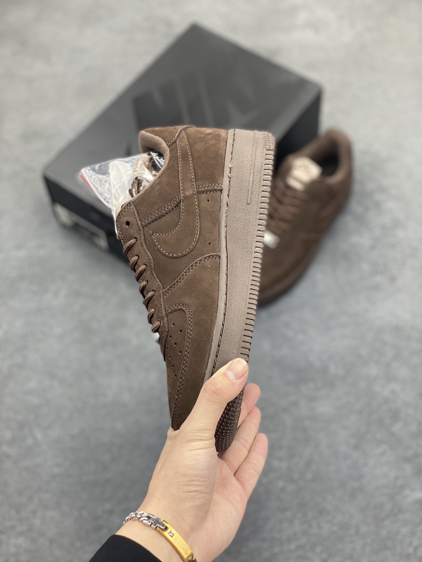 图片[3]-福利特价 Air Force 1 Nike Low SUPERME联名 原楦头原纸板 打造纯正空军版型 专注外贸渠道 全掌内置蜂窝气垫 #原盒配件 原厂中底钢印、拉帮完美 货号：CU9225-200 尺码：36 36.5 37.5 38 38.5 39 40 40.5 41 42 42.5 43 44 44.5 45-选品中心