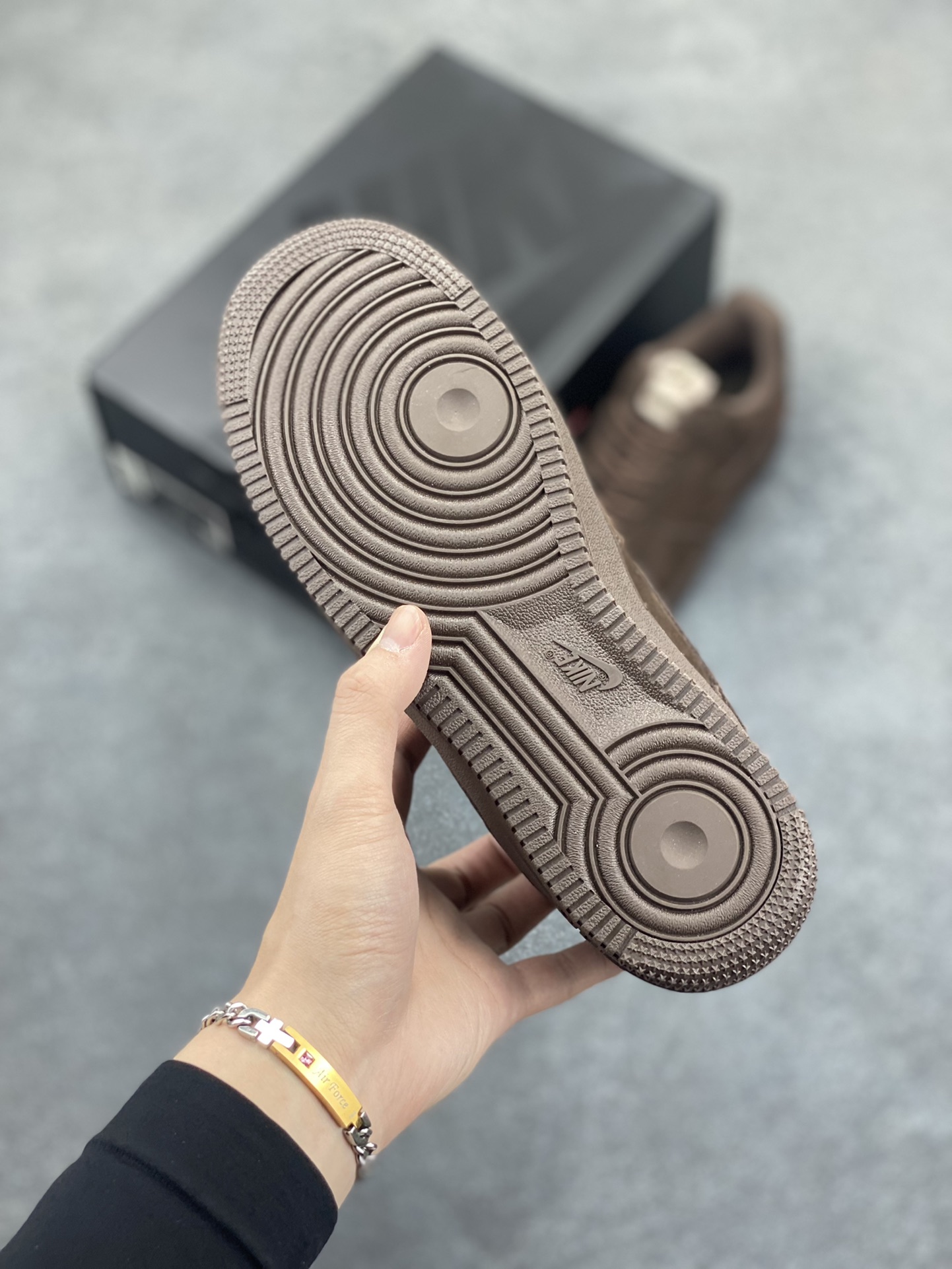 图片[5]-福利特价 Air Force 1 Nike Low SUPERME联名 原楦头原纸板 打造纯正空军版型 专注外贸渠道 全掌内置蜂窝气垫 #原盒配件 原厂中底钢印、拉帮完美 货号：CU9225-200 尺码：36 36.5 37.5 38 38.5 39 40 40.5 41 42 42.5 43 44 44.5 45-选品中心