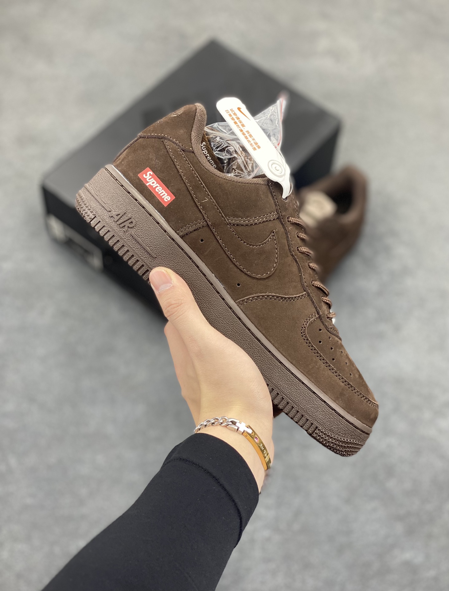 福利特价 Air Force 1 Nike Low SUPERME联名 原楦头原纸板 打造纯正空军版型 专注外贸渠道 全掌内置蜂窝气垫 #原盒配件 原厂中底钢印、拉帮完美 货号：CU9225-200 尺码：36 36.5 37.5 38 38.5 39 40 40.5 41 42 42.5 43 44 44.5 45-选品中心
