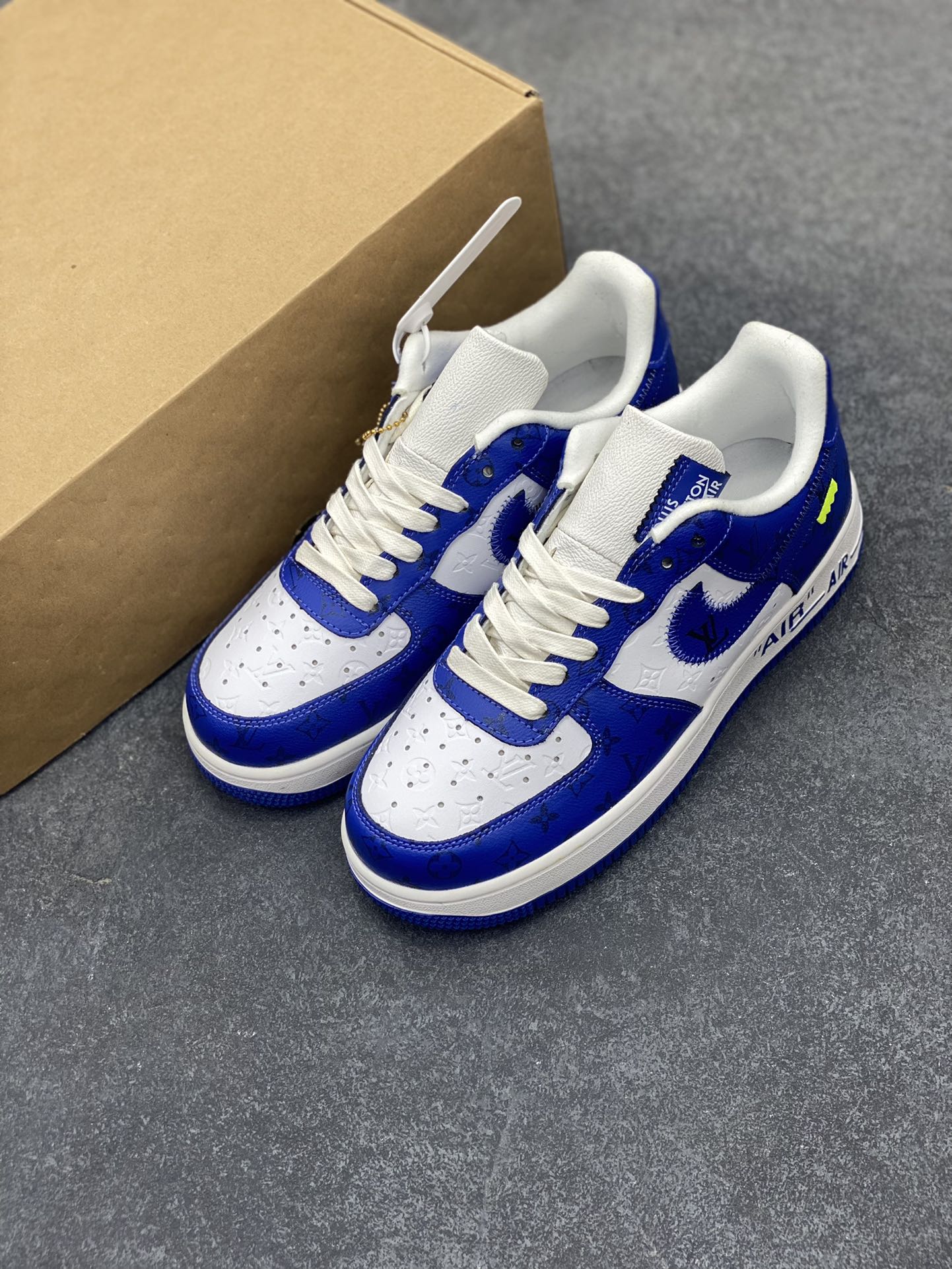 图片[8]-福利特价 NK Air Force 1 空军一号 LV联名 原楦头原纸板 打造纯正空军版型#专注外贸渠道 全掌内置蜂窝气垫 #原盒配件 原厂中底钢印、拉帮完美 货号：1A9VA0 尺码：36 36.5 37.5 38 38.5 39 40 40.5 41 42 42.5 43 44 44.5 45-选品中心