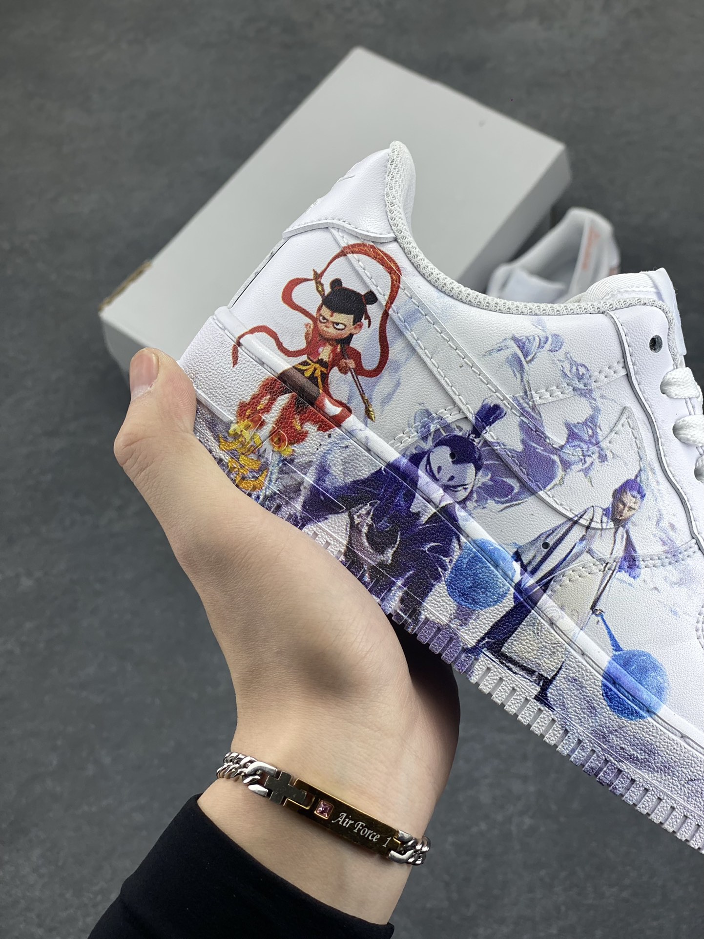 图片[6]-Air Force 1 Low 哪吒手绘涂鸦 原楦头原纸板 打造纯正空军版型 #专注外贸渠道 全掌内置蜂窝气垫 #原盒配件 原厂中底钢印、拉帮完美 货号：DD8959-100 尺码：36 36.5 37.5 38 38.5 39 40 40.5 41 42 42.5 43 44 44.5 45-选品中心