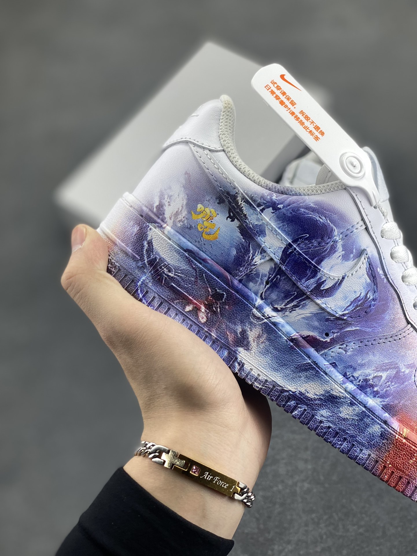 图片[6]-Air Force 1 Low 哪吒手绘涂鸦 原楦头原纸板 打造纯正空军版型 #专注外贸渠道 全掌内置蜂窝气垫 #原盒配件 原厂中底钢印、拉帮完美 货号：DD8959-100 尺码：36 36.5 37.5 38 38.5 39 40 40.5 41 42 42.5 43 44 44.5 45-选品中心