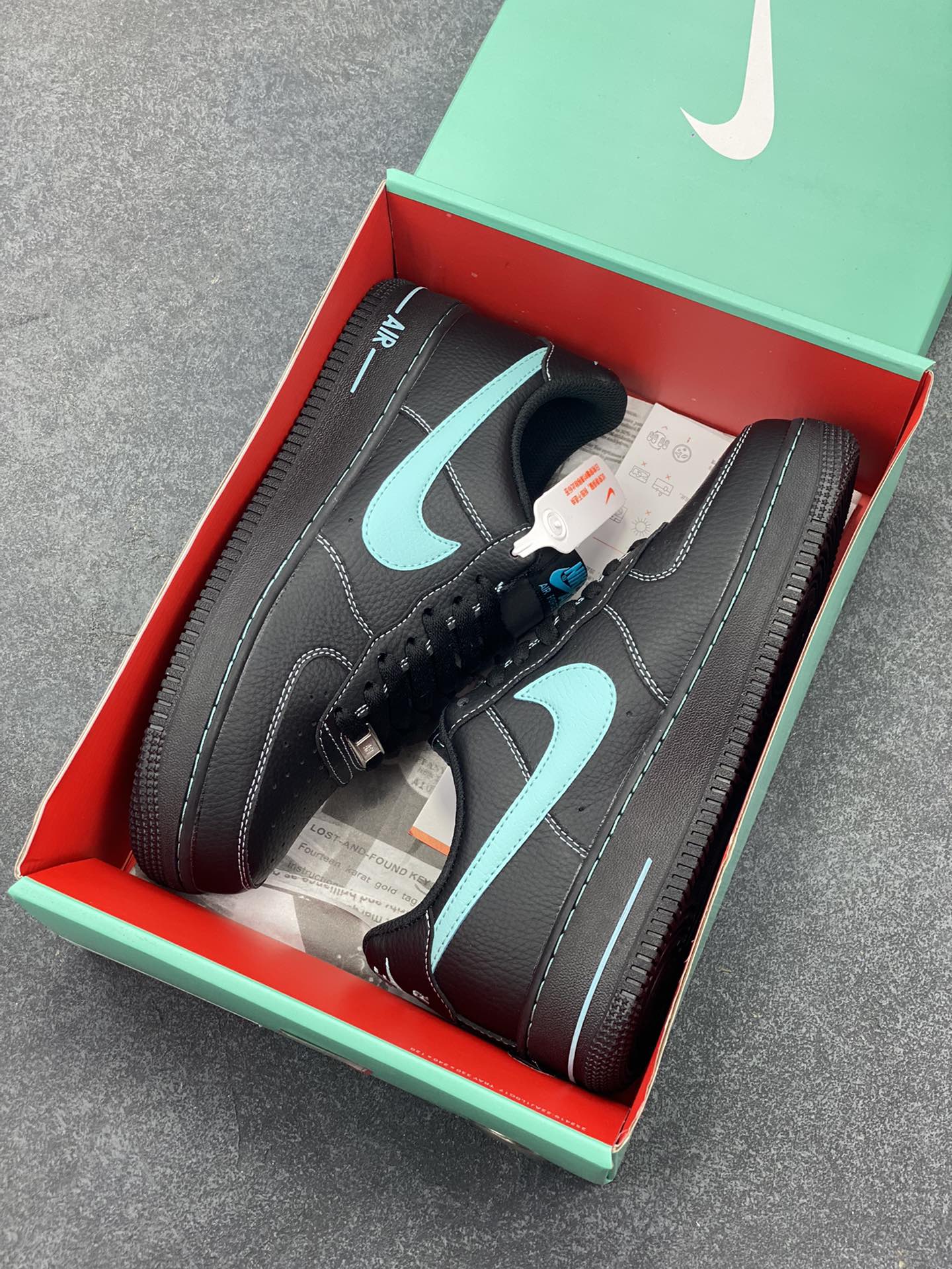 图片[9]-Nike Air Force 1 Premium 蒂夫尼 配色 空军一号中帮休闲板鞋 定制皮料 原楦头原纸板 纯正版型 内置全掌气垫 货号：HQ2037-002 尺码：36 36.5 37.5 38 38.5 39 40 40.5 41 42 42.5 43 44 44.5 45-选品中心