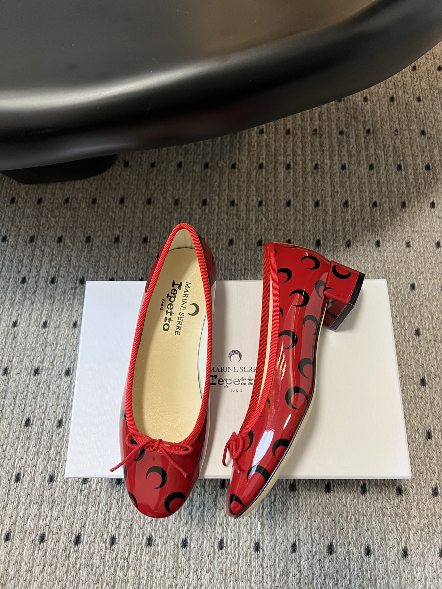 Marine Ser* x Repett* Collaboration: Moon-themed Ballet Shoes in Unique Colors - 图片 3