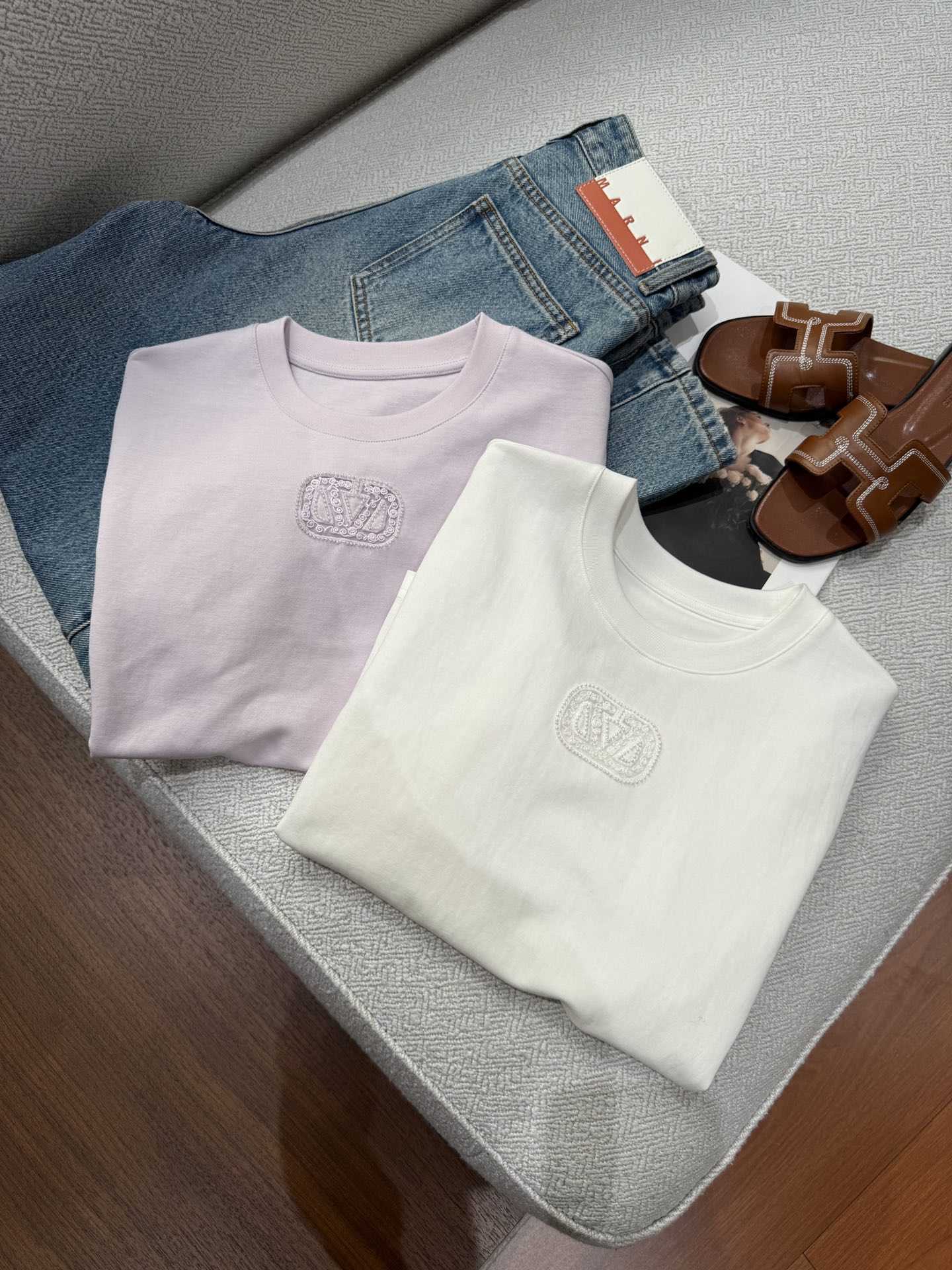 Fashion Update: P449 Female Suit & Warren T-shirt Spring Collection Highlights - 图片 9