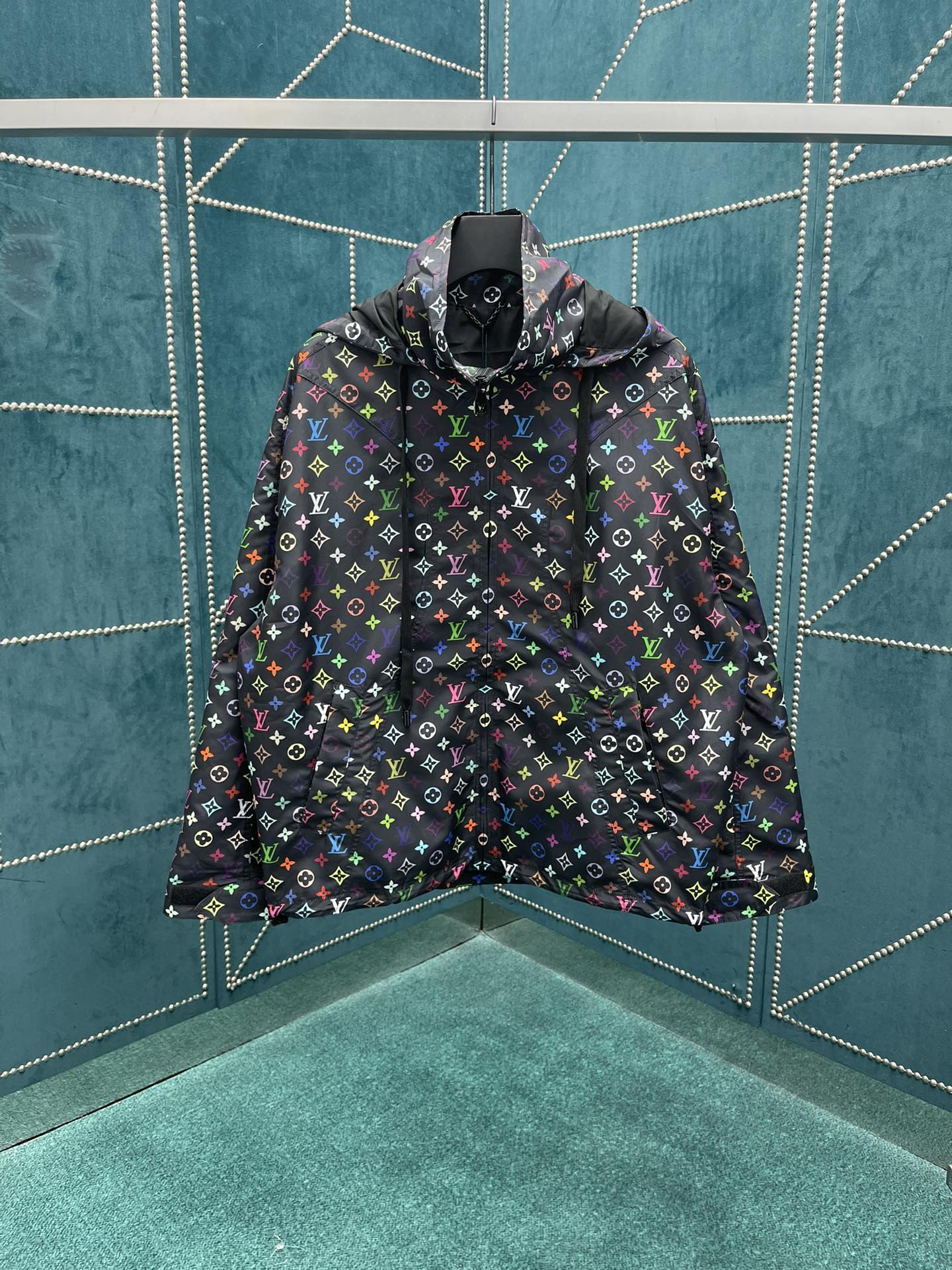 NO:491109,Donkey 25ss new jacket jacket with drawstring at the waist retractable, high-end version!  The same style for men and women!  S.M.L.XL.,,louis vuitton,louis vuitton,jackets & coats,alexander wang19860909驴家 25ss新款冲锋衣外套,腰部带有抽绳可伸缩,高版本！男女同款！ 码数S.M.L.XL.,,louis vuitton,louis vuitton,jackets & coats,alexander wang,Men's clothing