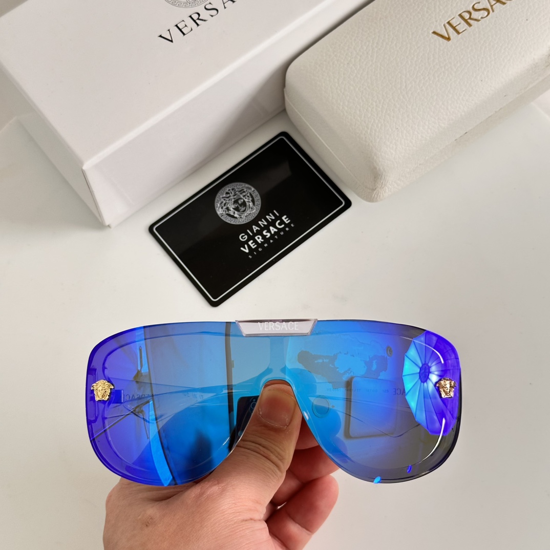 - VERSAC* MODELO: VE6561 TAMAÑO: 147口0-125 🉐150