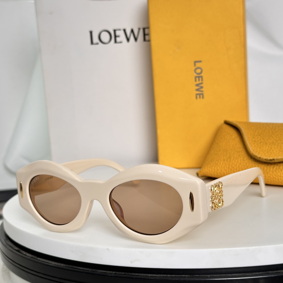  ‼️ 细节图 LOEWE🌟🌟🌟MODEL：LW5097S🌟🌟🌟SIZE：52口21-145🌟🌟🌟