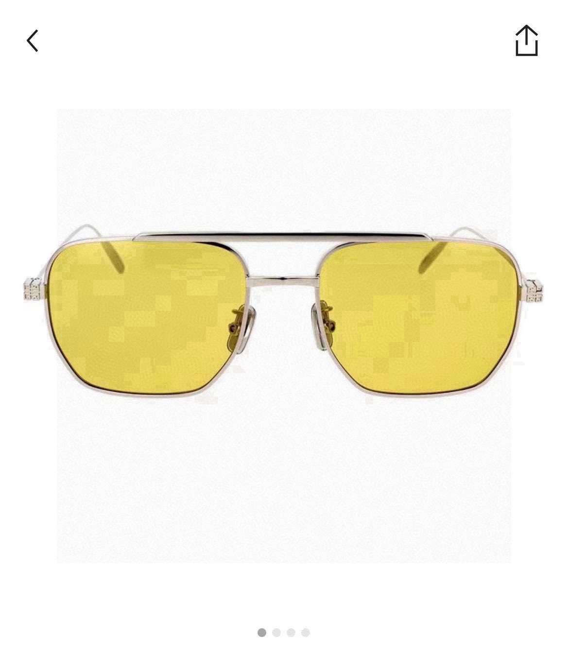  ‼️ 官网图 Givench*纪梵希限定系列~经典方形镜框
ModelGV40041U
Size55口
