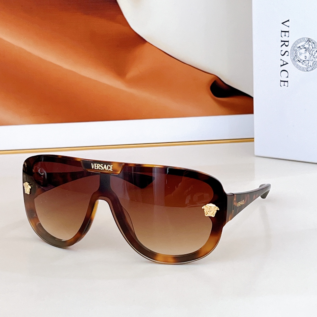  VERSAC*
MODEL：VE6561
SIZE：147口0-125
🔝🔝