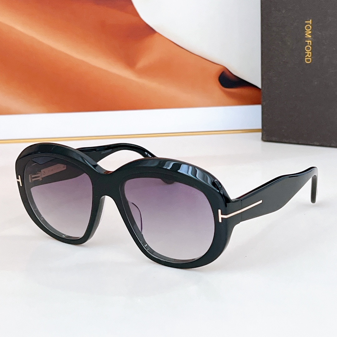  TOM FORD 
MOD： FT1193 
Size：58-15-135
🔝🔝