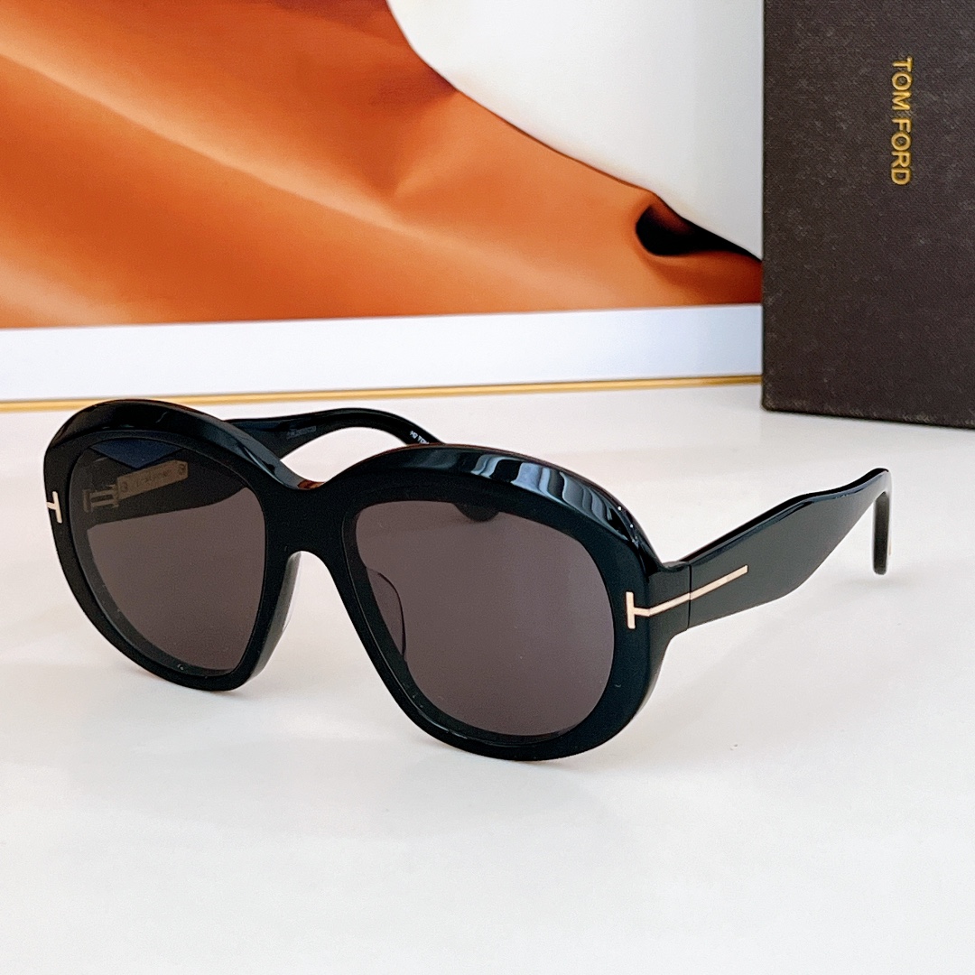  TOM FORD 
MOD： FT1193 
Size：58-15-135
🔝🔝