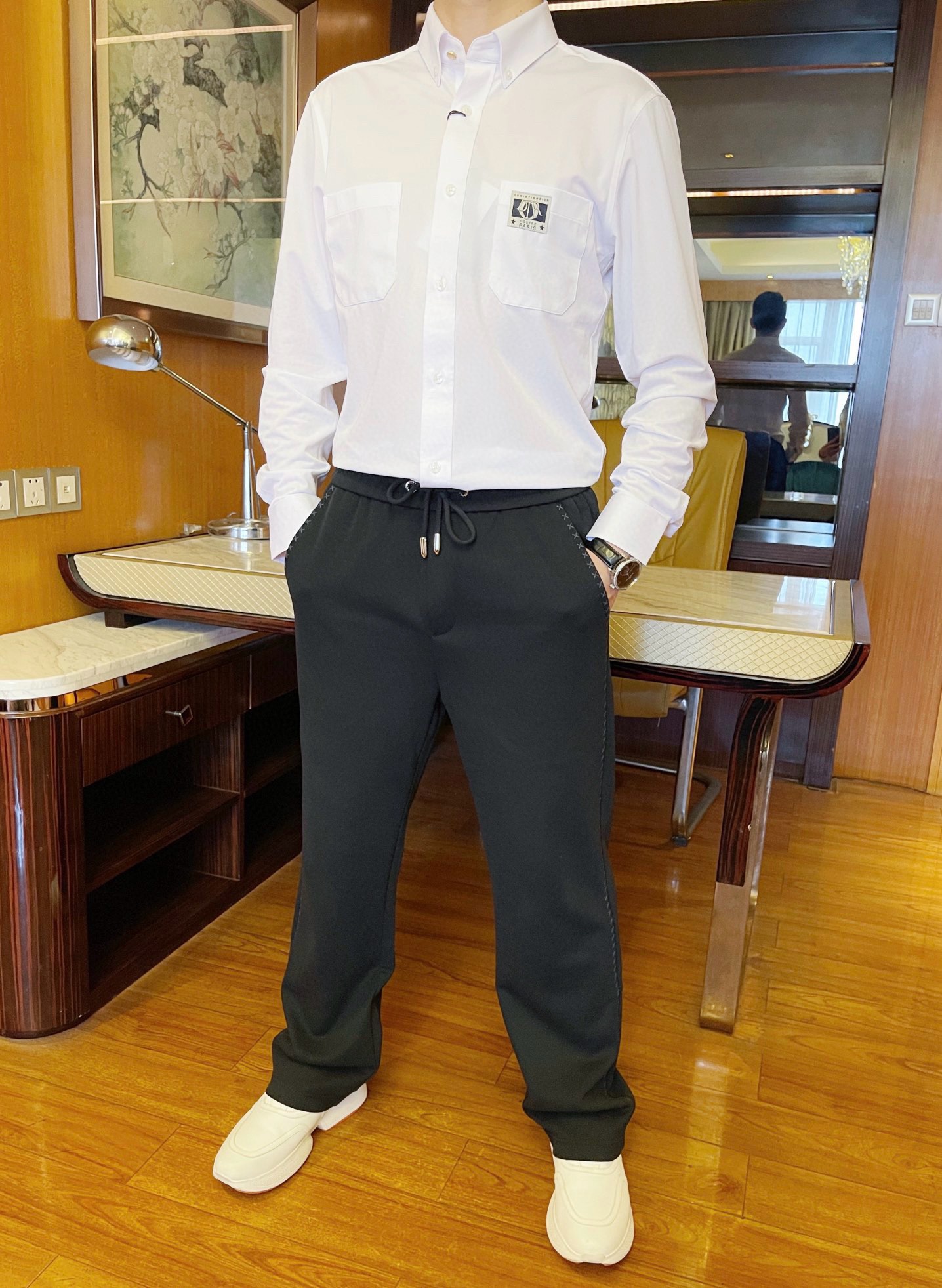 NO:125966,Dior-2025 counter latest shirts are shipped, and European and American counters are popular!  Selected Italian custom-made Tennis cotton fabrics with simple and elegant designs, and the classic brand logo highlights taste!  S-xxl (model 173/130 wears S code, with Hong Kong Lane Crawford gift box packaging), Dior, alexander wang19860909迪奥-2025专柜最新款衬衣出货 欧美专柜热销单品！精选意大利定制天丝棉面料搭配简约大方的设计,经典品牌logo彰显品味！码数S-xxl（模特173/130穿S码,配香港连卡佛礼盒包装）,,dior,alexander wang,Men's clothing