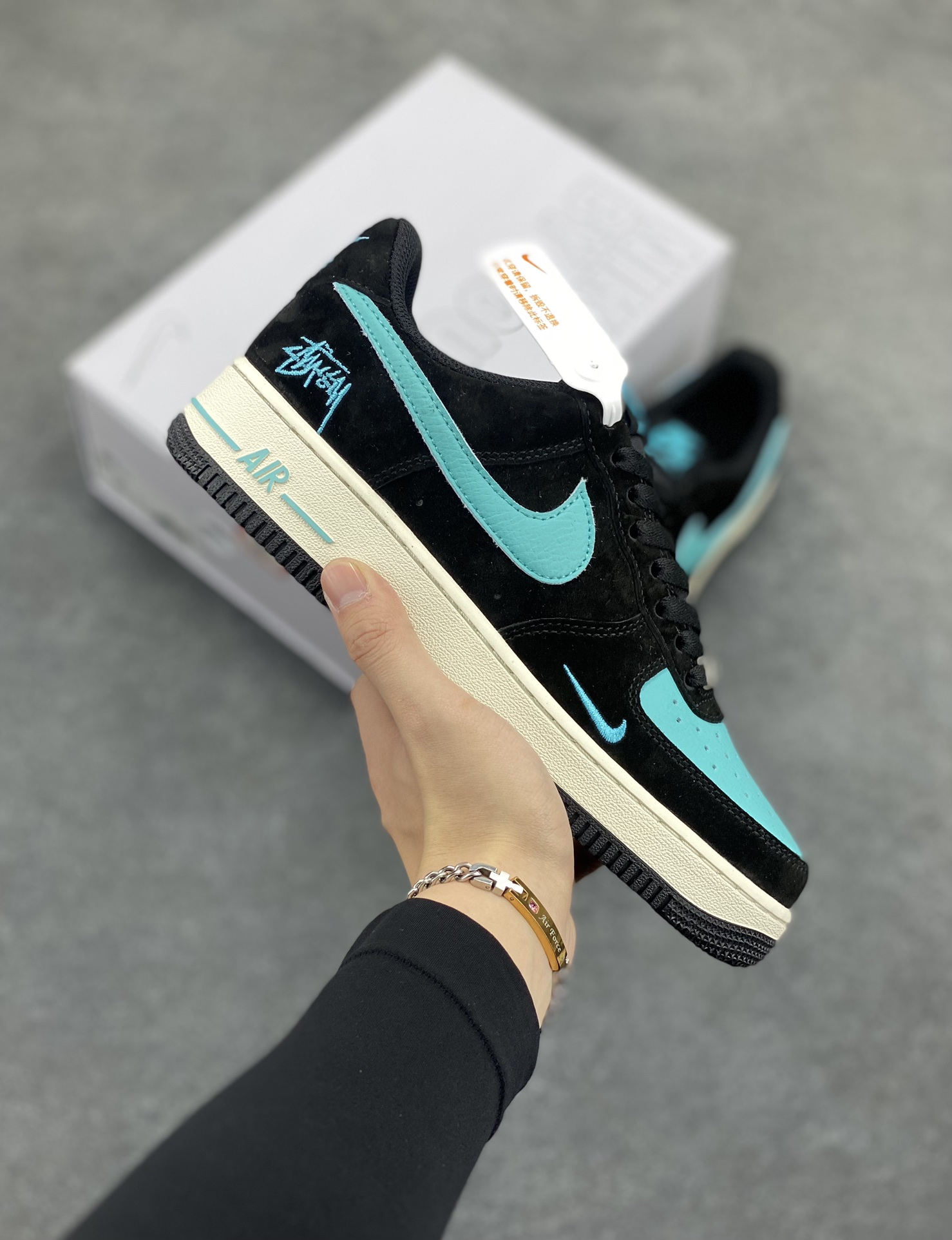 NK Air Force 1‘07 Low 定制款抽屉盒 空军一号低帮休闲板鞋 定制皮料 原楦原纸板 纯正版型 高清洁度 内置全掌气垫 货号：CW2288-111 尺码：36 36.5 37.5 38 38.5 39 40 40.5 41 42 42.5 43 44 44.5 45-选品中心