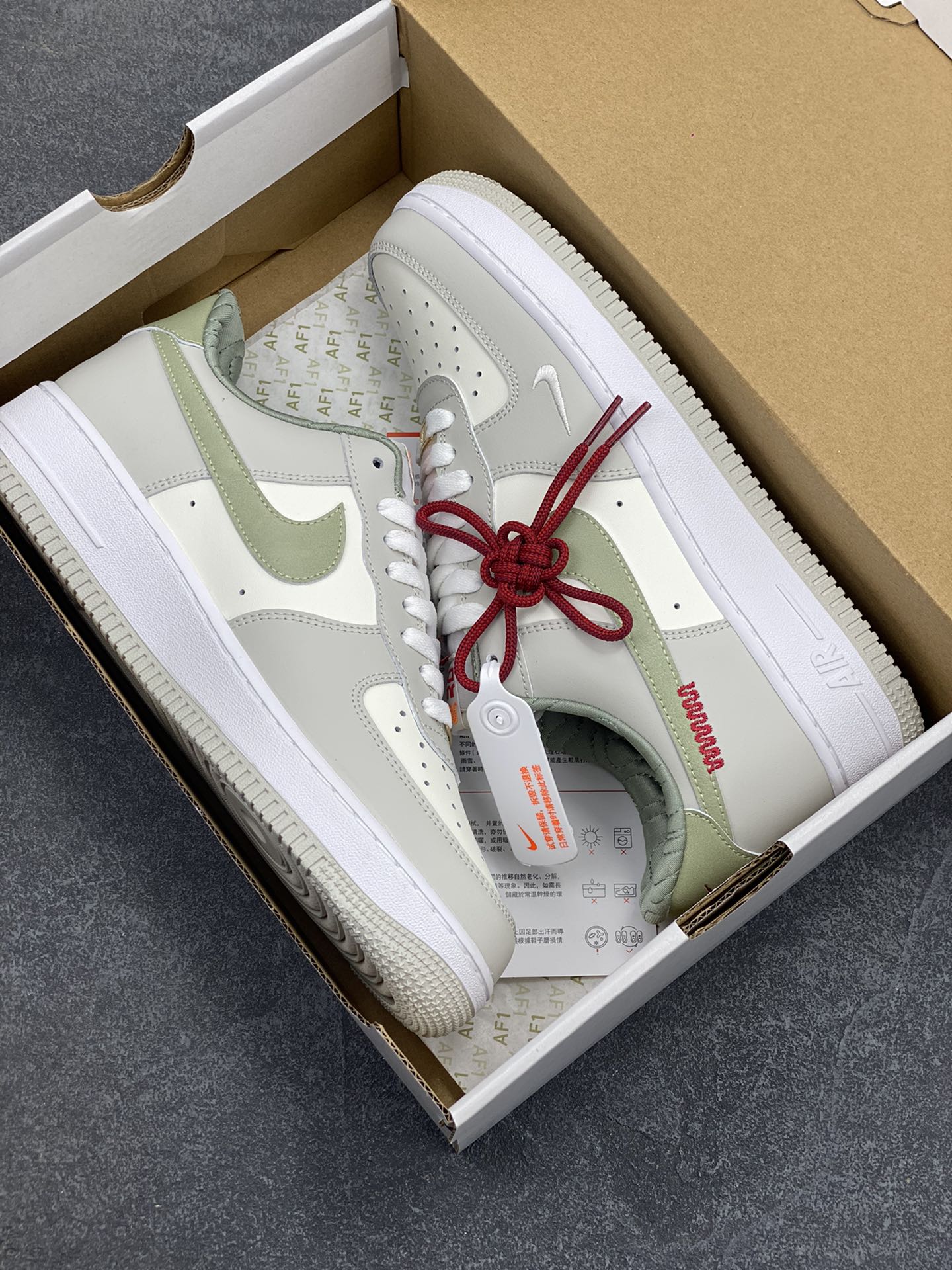 图片[9]-Air Force 1 Low 蛇年牛油果绿 原楦头原纸板 打造纯正空军版型 #专注外贸渠道 全掌内置蜂窝气垫 #原盒配件 原厂中底钢印、拉帮完美 货号：HV6000-131 尺码：35.5 36 36.5 37.5 38 38.5 39 40 40.5 41 42 42.5 43 44 44.5 45-选品中心