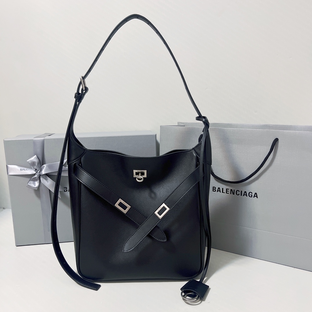 [Balenciaga Women