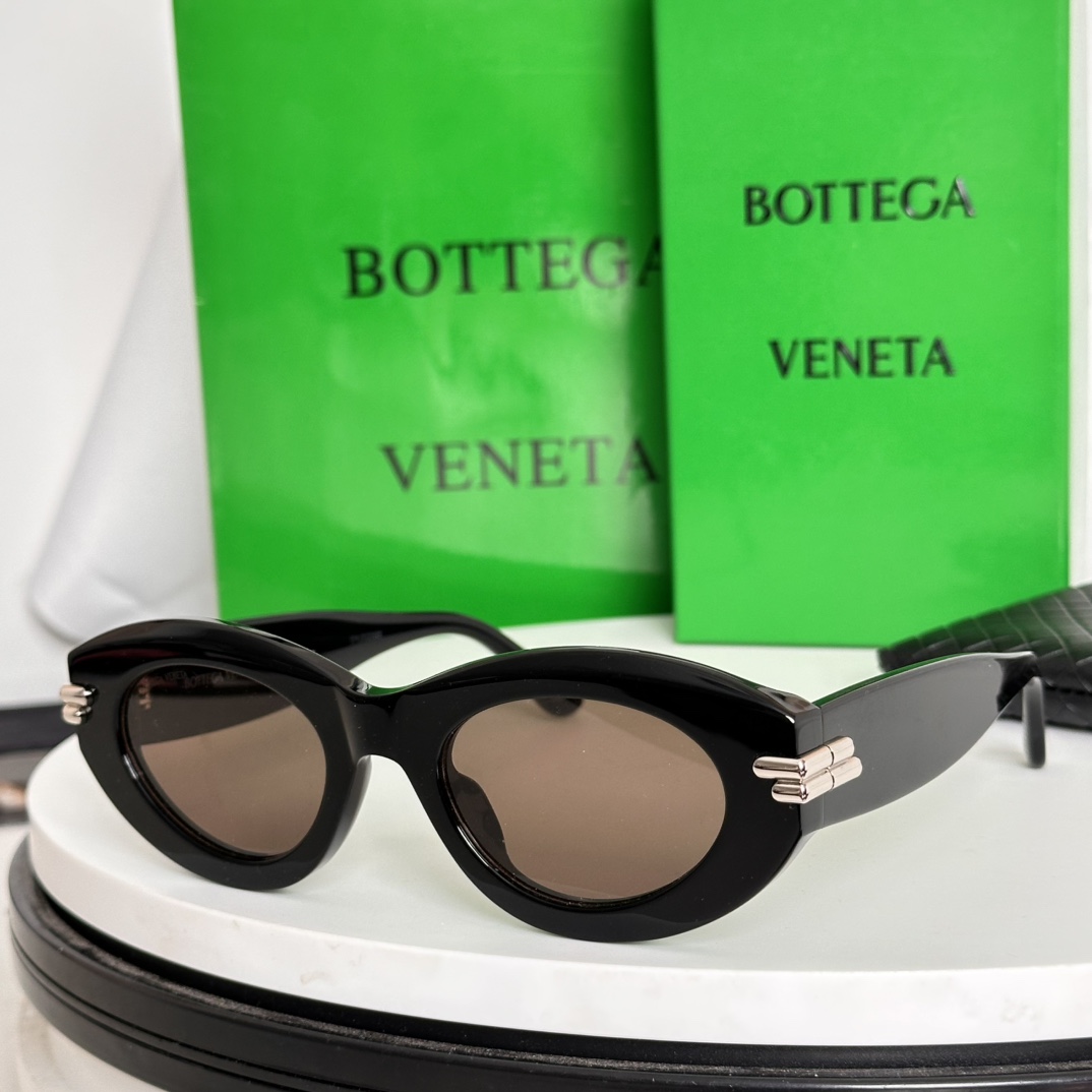 ‼️BOTTEGA VENET*☄️
MODEL：BV1322S
SIZE：132口1-120