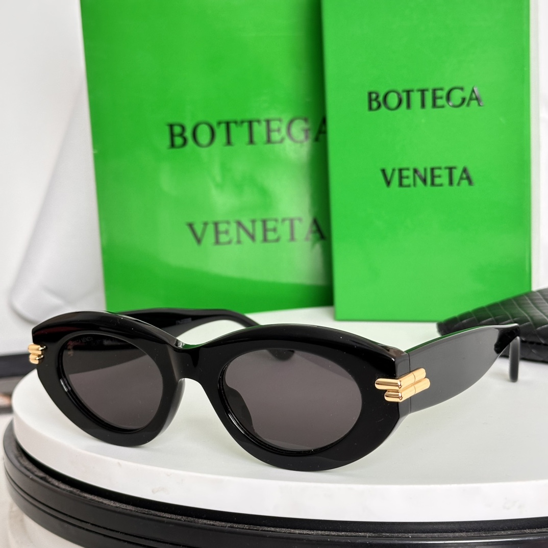‼️BOTTEGA VENET*☄️
MODEL：BV1322S
SIZE：132口1-120