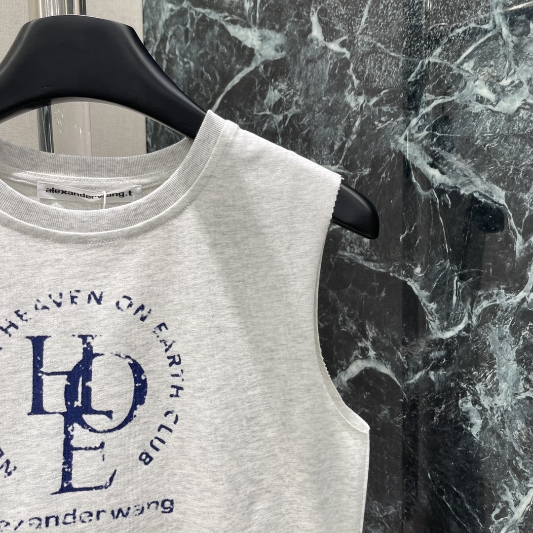 2025 Summer Edition: High-Quality Women’s Clothing Collection with Letter Print and Fashionable Tops - 图片 4