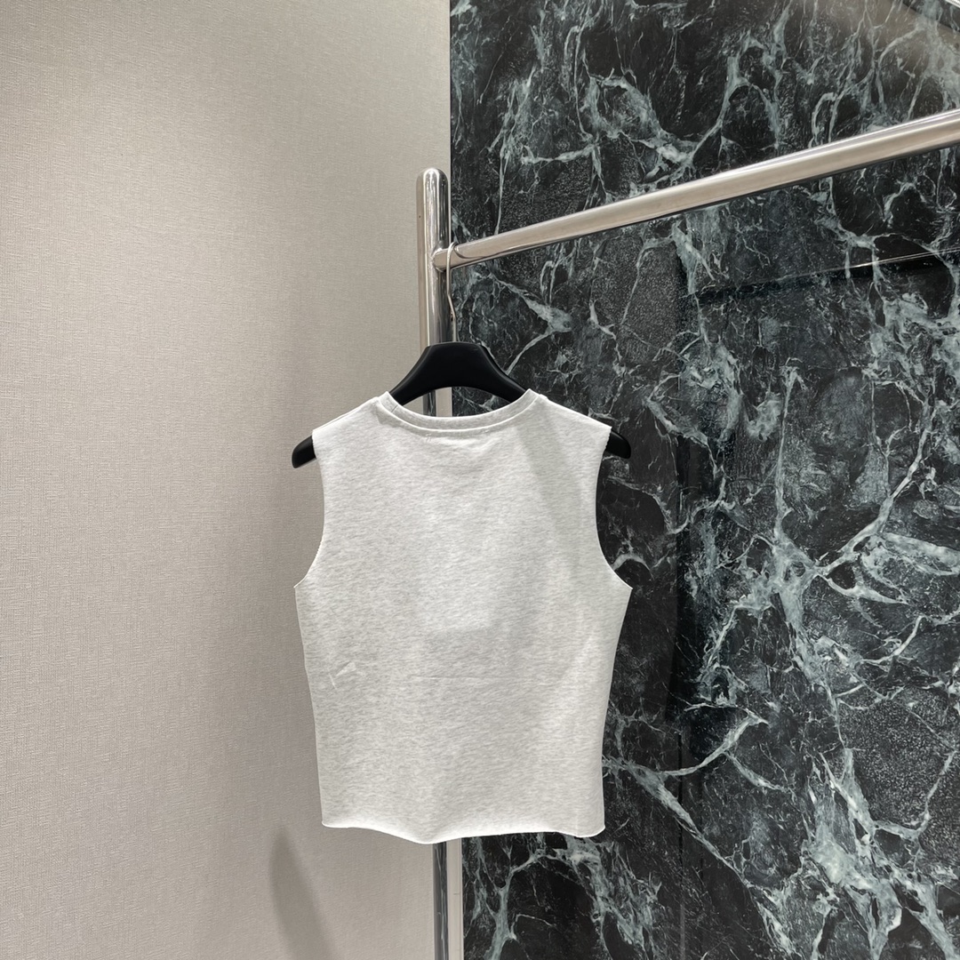 2025 Summer Edition: High-Quality Women’s Clothing Collection with Letter Print and Fashionable Tops - 图片 8