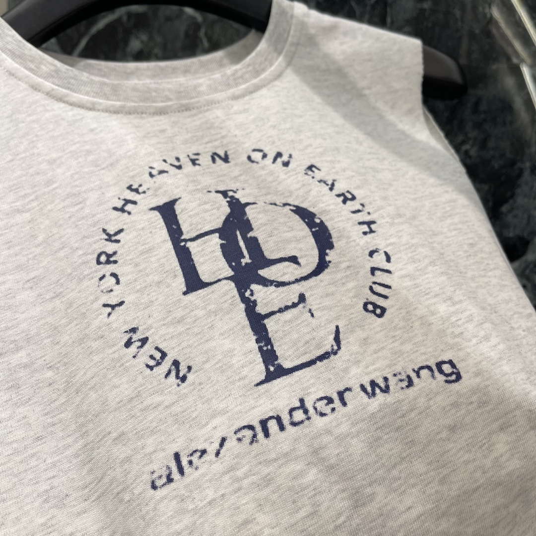 2025 Summer Edition: High-Quality Women’s Clothing Collection with Letter Print and Fashionable Tops - 图片 6